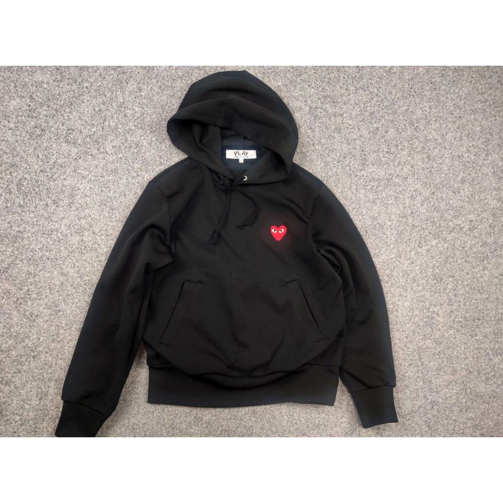 Comme des Garcons Girl Comme Des Garcons Play Authentic Japan Black Pocket Red Heart Logo Hoodie Mens L Hoodie Size US L / EU 52-54 / 3 - 4 Thumbnail