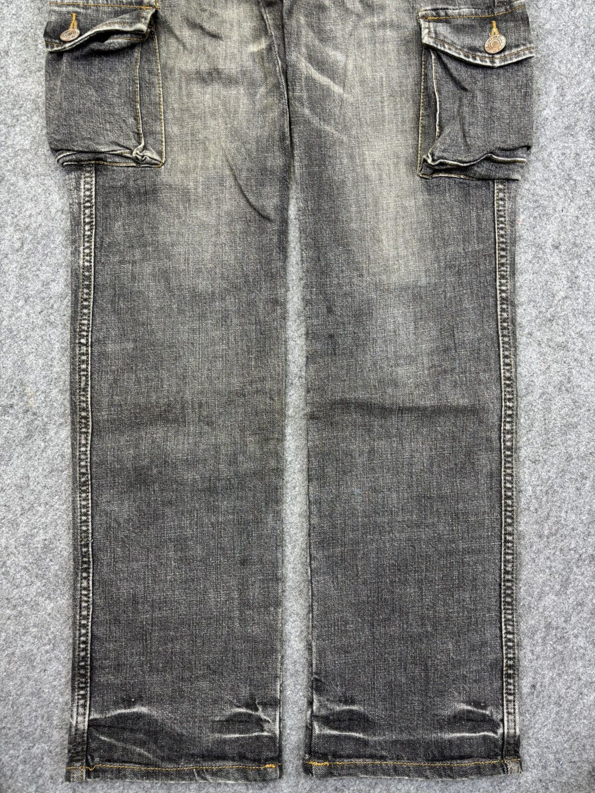 Japanese Brand 💥Multipockets💥GLOBAL WORK 3D 8 Pockets Cargo Jeans F989 Size US 31 - 4 Thumbnail