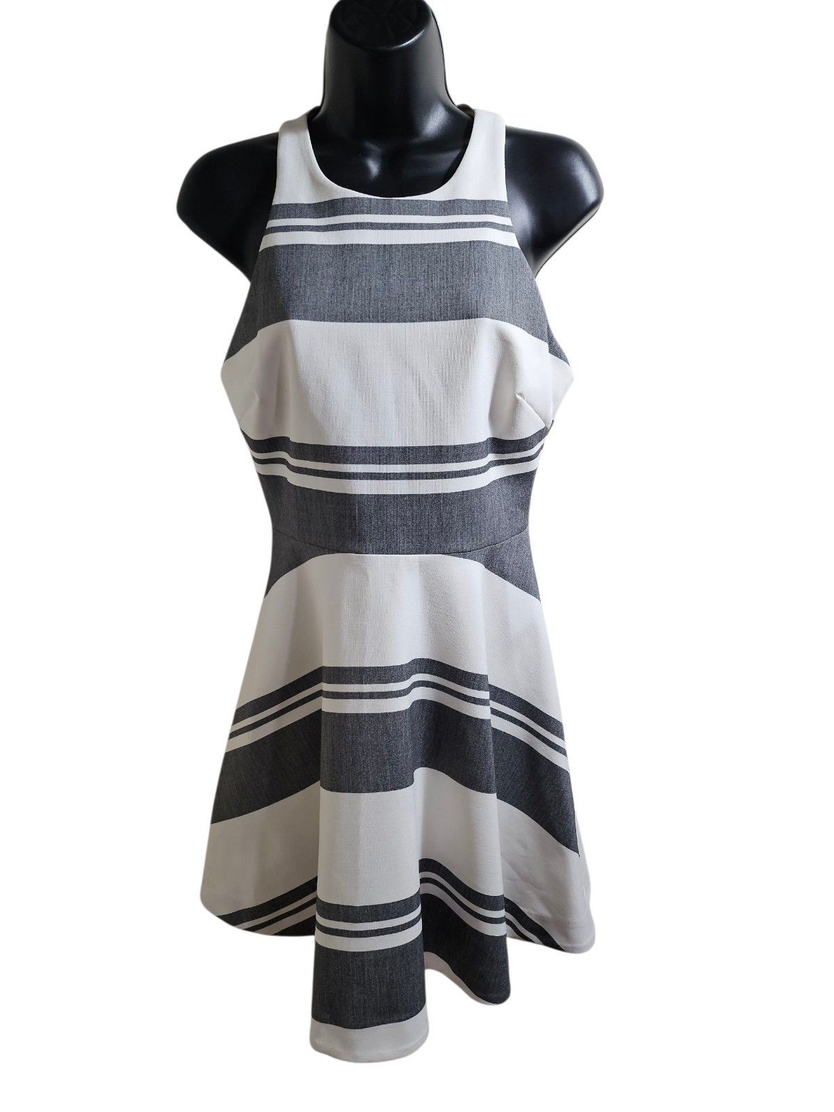 Elizabeth and James Elizabeth & James Gray Vineyard Dress 4 Size S / US 4 / IT 40 - 1 Thumbnail