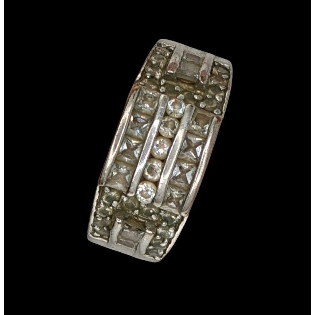 Other Lia Sophia Grandeur Ring Size 8 With Clear Crystals & Silver Size ONE SIZE - 1 Thumbnail