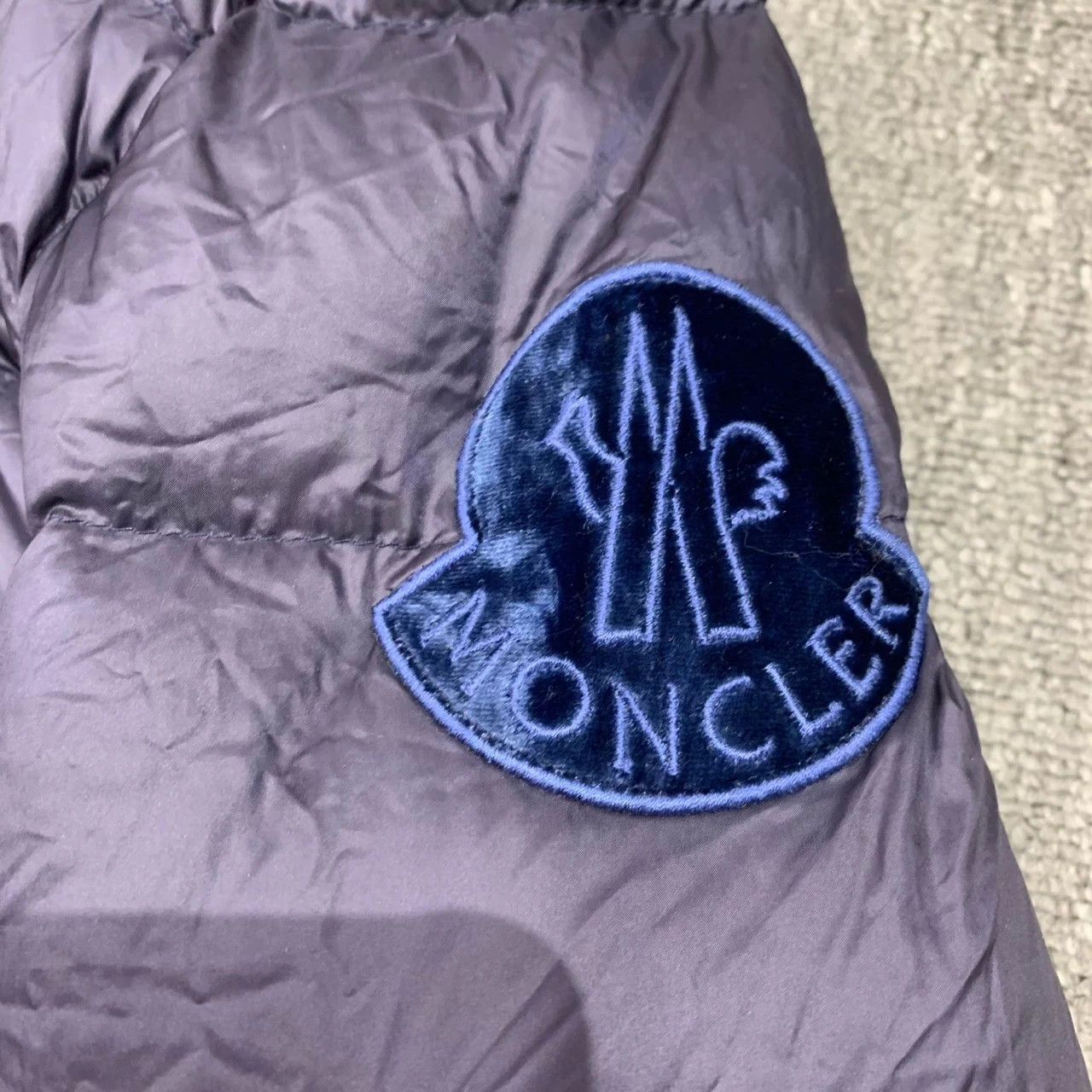 Moncler Moncler Navy Logo Velvet Collar Puffer Jacket Size 1 Size US S / EU 44-46 / 1 - 6 Thumbnail