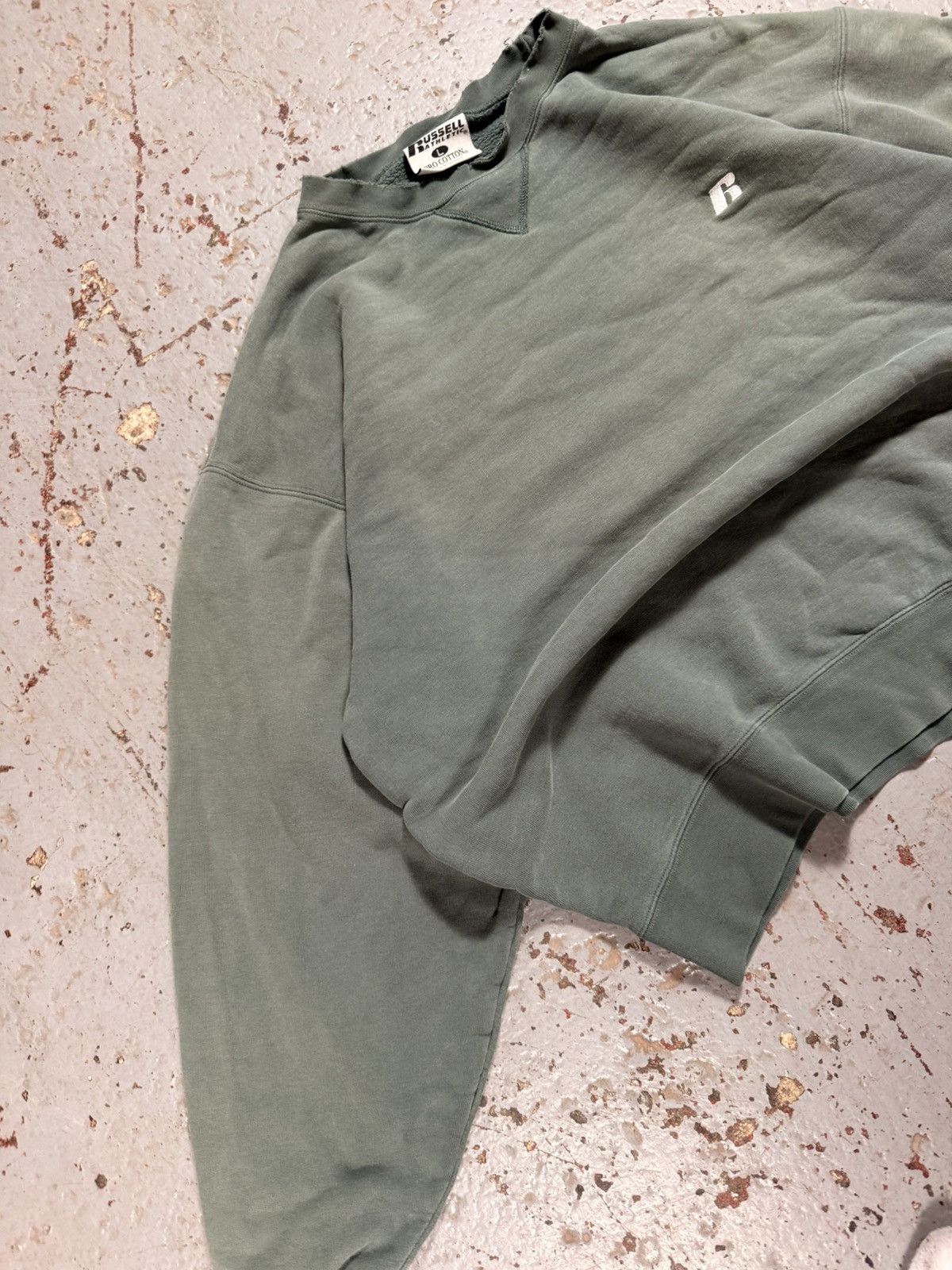 Russell Athletic Insane Vintage Distressed Russell Athletics Faded Blank Swea Size US L / EU 52-54 / 3 - 2 Thumbnail