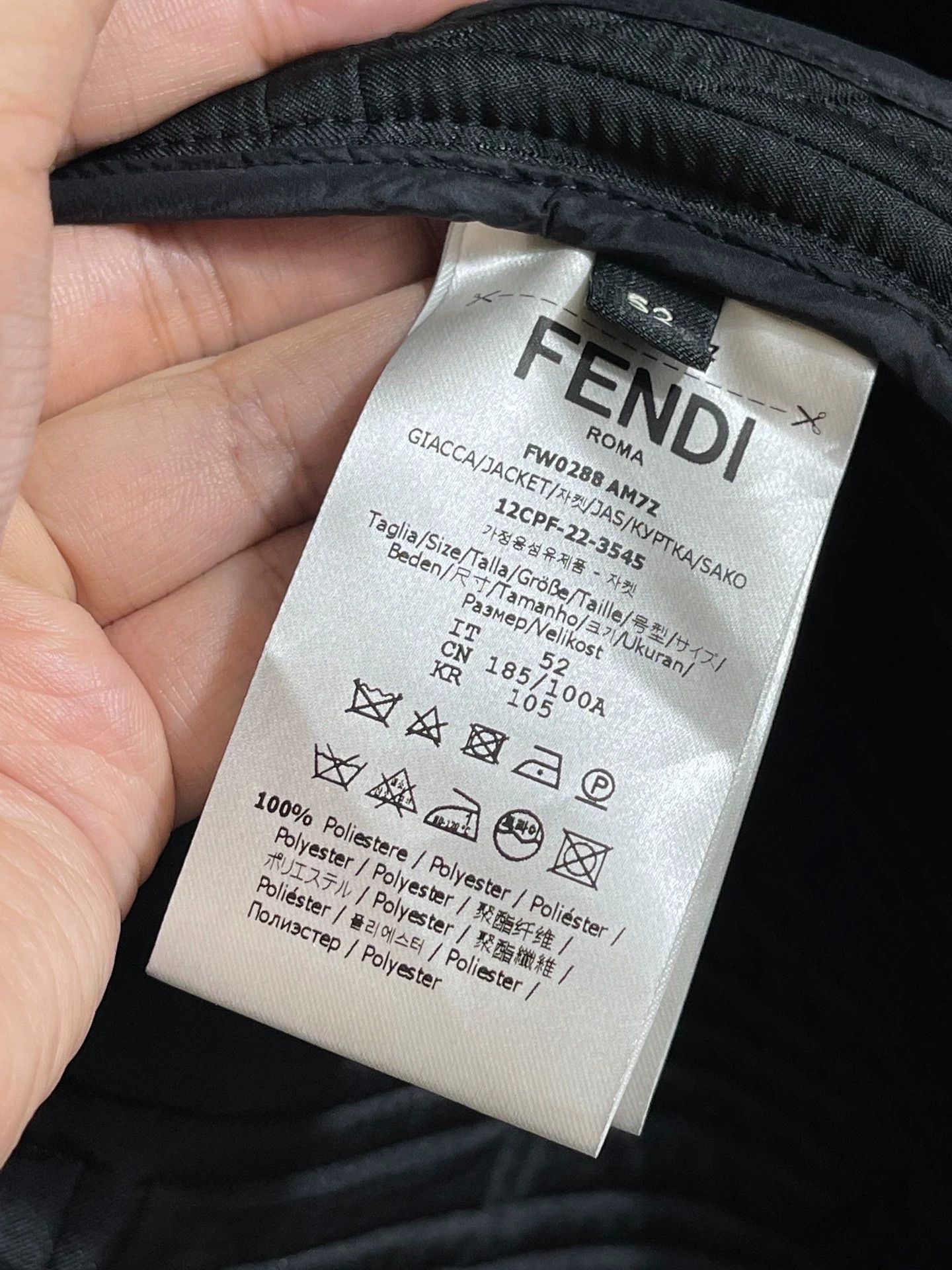 Fendi Fendi 3D Embossed Logo Oversize Jacket Size 52 Size US L / EU 52-54 / 3 - 7 Thumbnail