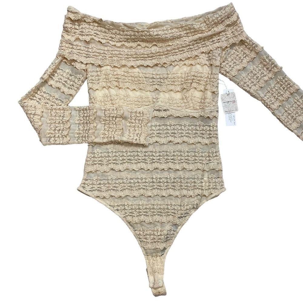 Free People NWT New Free People Cream Lace Sanna Bodysuit Size L Size L / US 10 / IT 46 - 5 Thumbnail