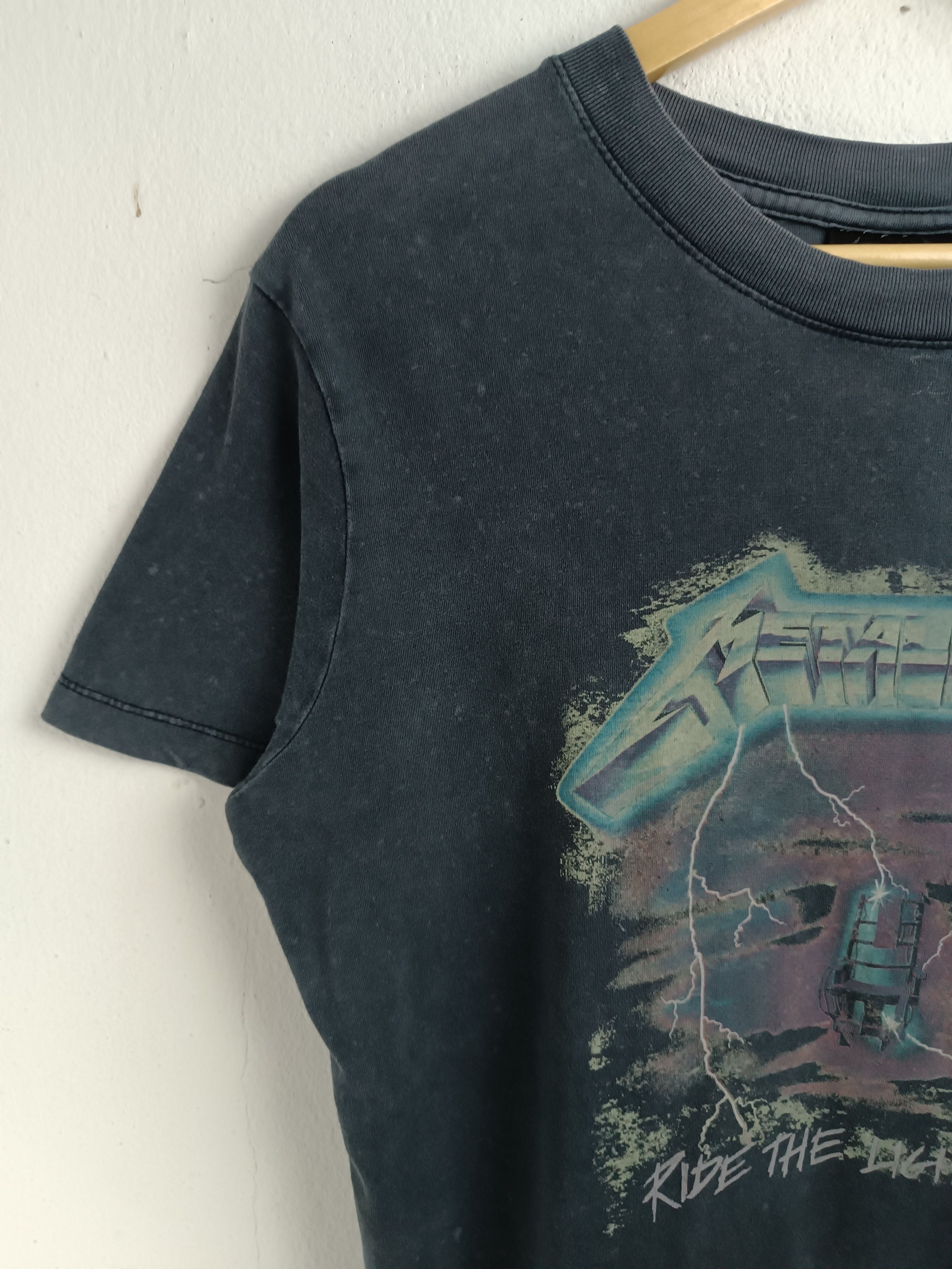 Vintage VINTAGE FADED METALLICA RIDE THE LIGHTNING TEE Size US M / EU 48-50 / 2 - 5 Thumbnail