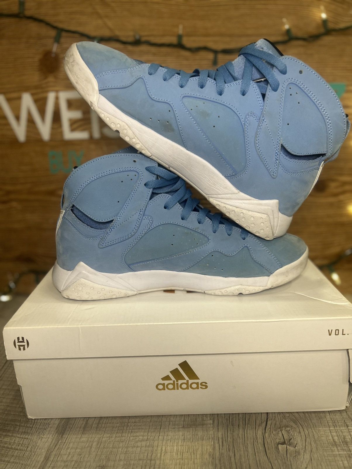 Jordan Brand Jordan 7 Pantone Size US 11 / EU 44 - 3 Thumbnail