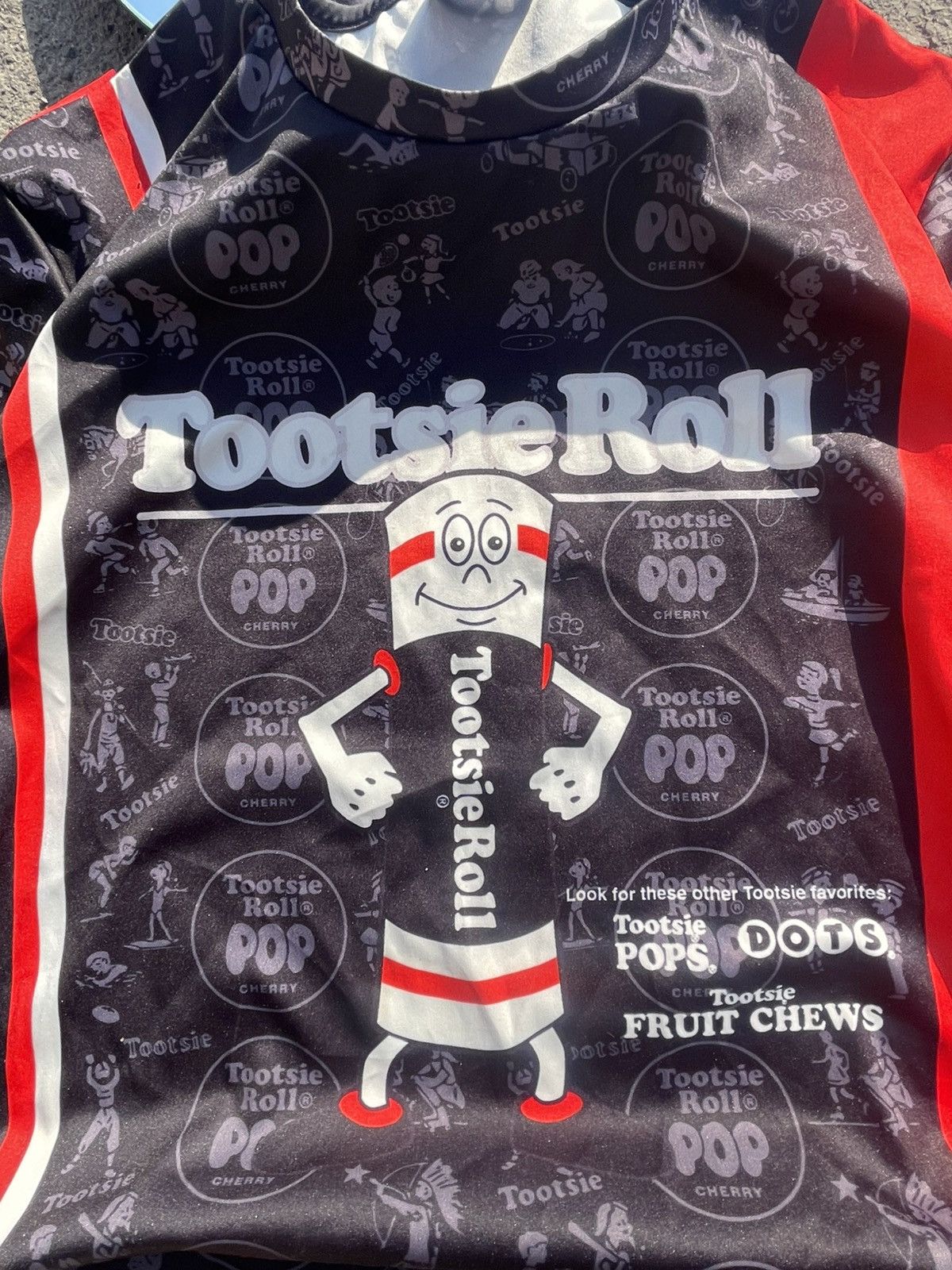 Southpole Rare Southpole x Tootsie Roll Y2K All-Over Print Jersey Size US L / EU 52-54 / 3 - 8 Thumbnail