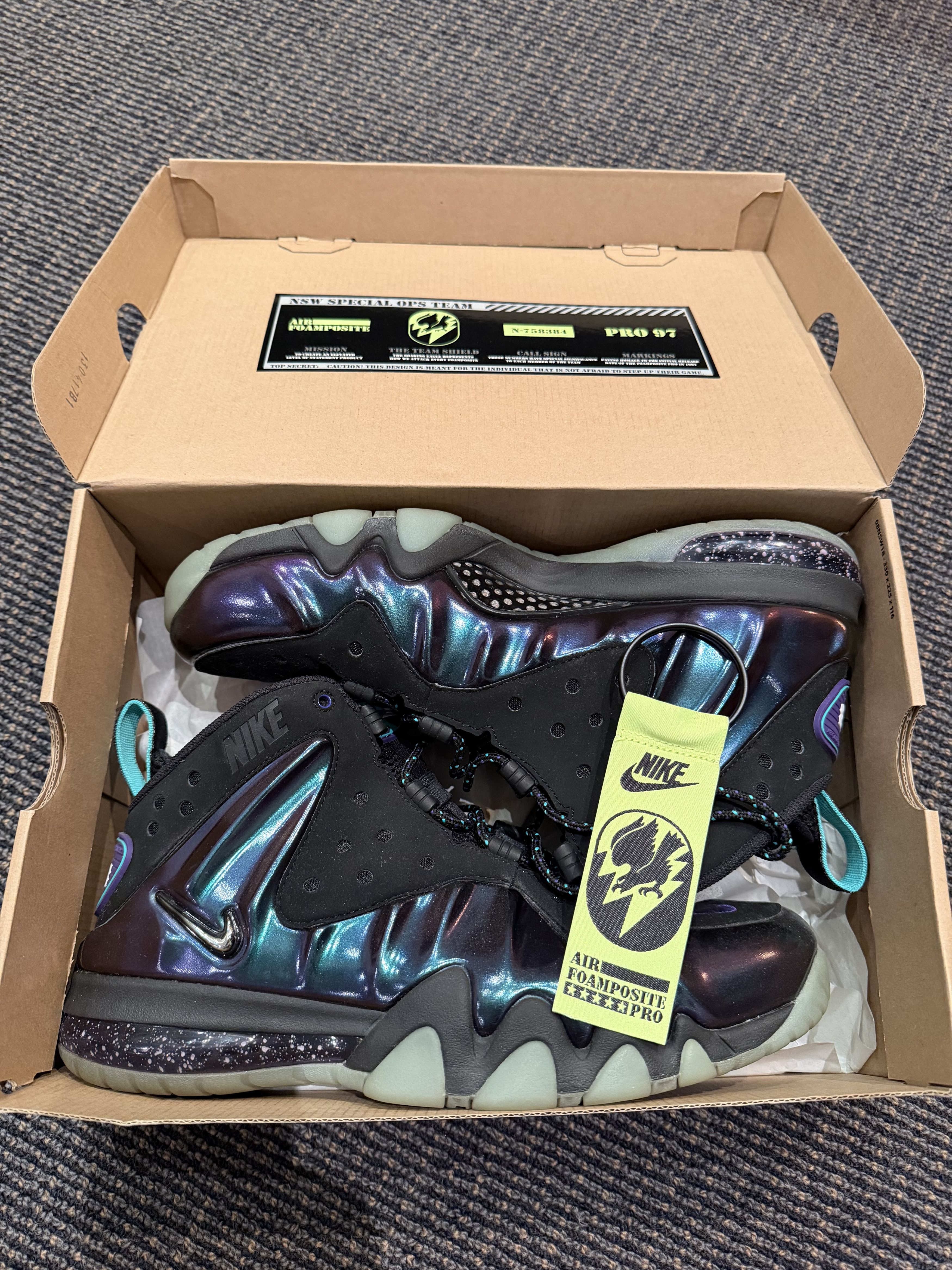Nike Barkley Posite Max Eggplant Size US 10 / EU 43 - 1 Thumbnail