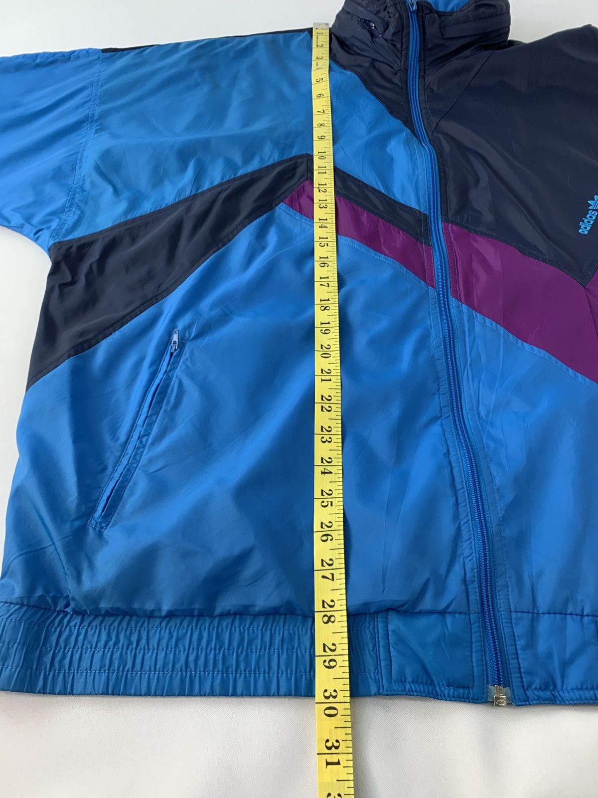Adidas Adidas Windbreaker Hooded Zipper Jacket Colour Block Design Size US XL / EU 56 / 4 - 12 Thumbnail