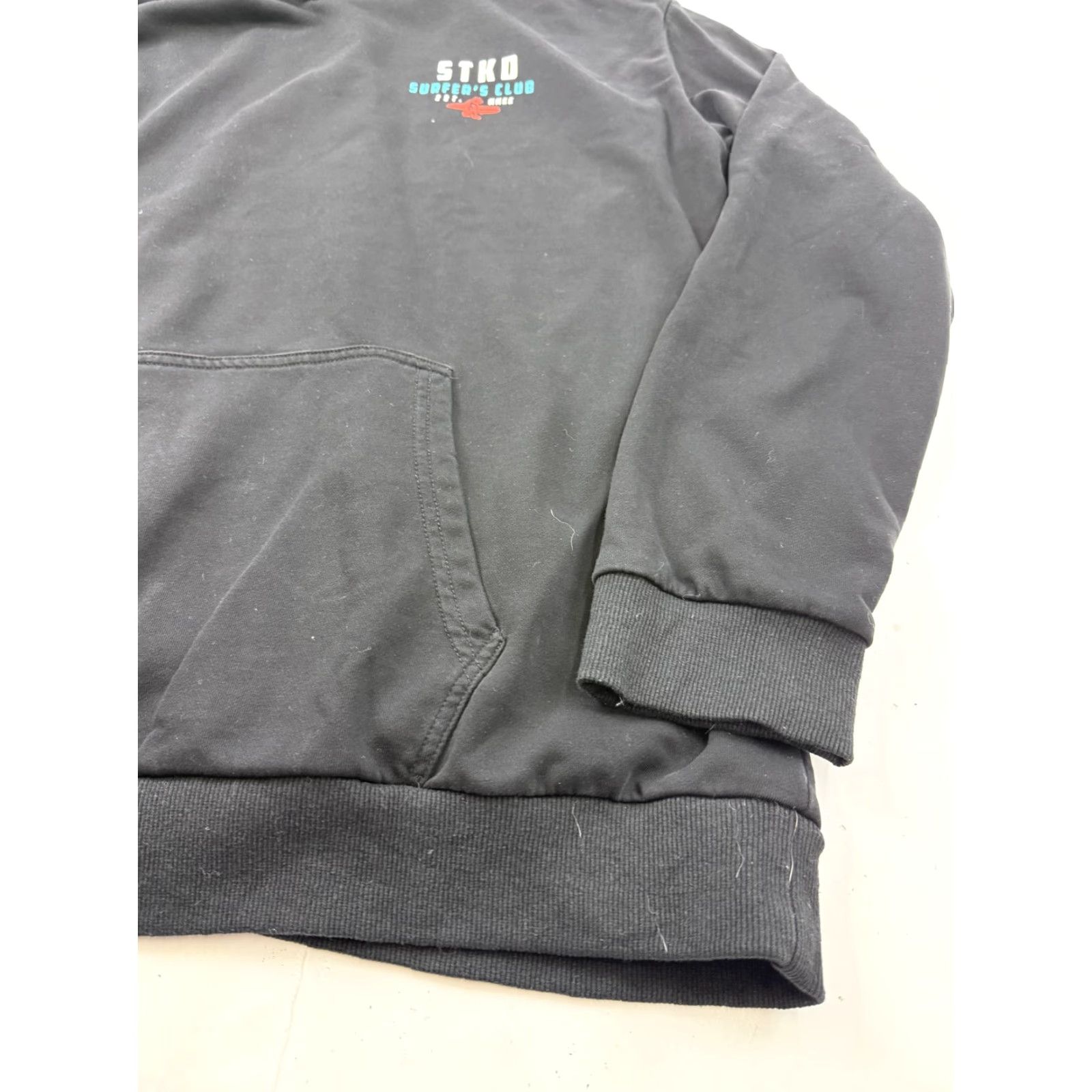 Vintage STKD Hoodie Men's 2XL Black Surfer's Club Graphic Fleece Pullover Sweatshirt Shirt Pullover Mens Graphic Print Size US XXL / EU 58 / 5 - 3 Thumbnail