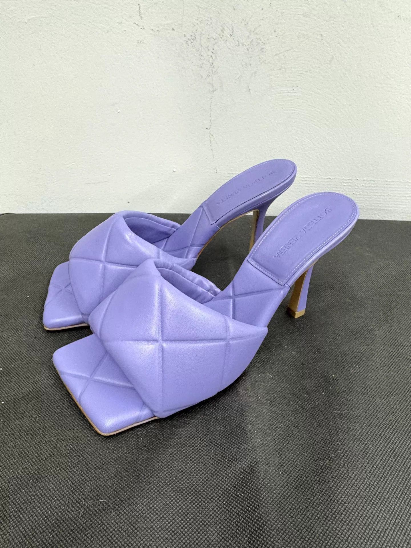 Bottega Veneta Bottega Veneta Lido bv Heeled Slide Sandal 38 Size US 7.5 / IT 37.5 - 1 Thumbnail