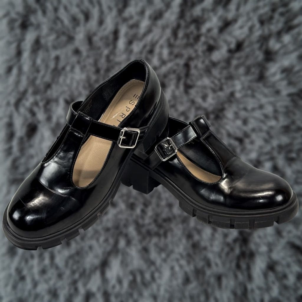 Esprit Esprit Mary Jane Anette/E3ANE01P Black 10 Shoes Buckle Patent Leather Women Mary Jane Anette Casual Dress Boho Punk Goth Adjustable Round Toe | Preppy Size L / US 10 / IT 46 - 1 Thumbnail