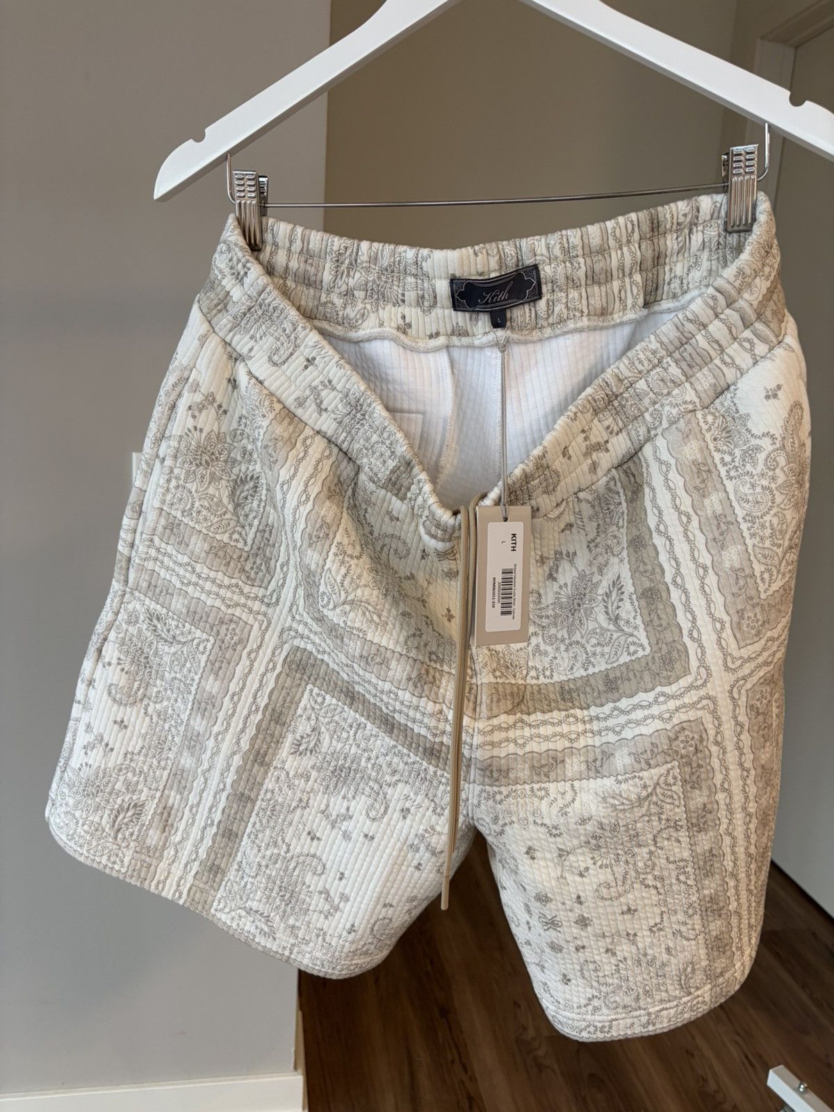 Kith Kith short size L Size US 33 - 1 Thumbnail