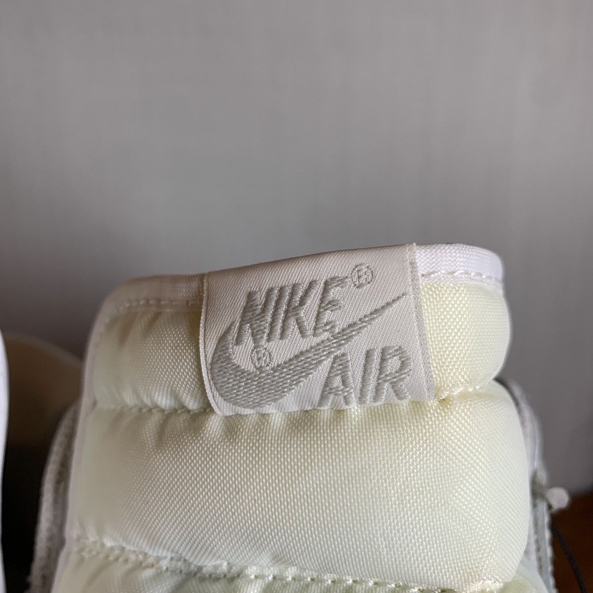 Jordan Brand × Nike Jordan 1 Retro High 85 Neutral Grey Size US 11 / EU 44 - 18 Thumbnail
