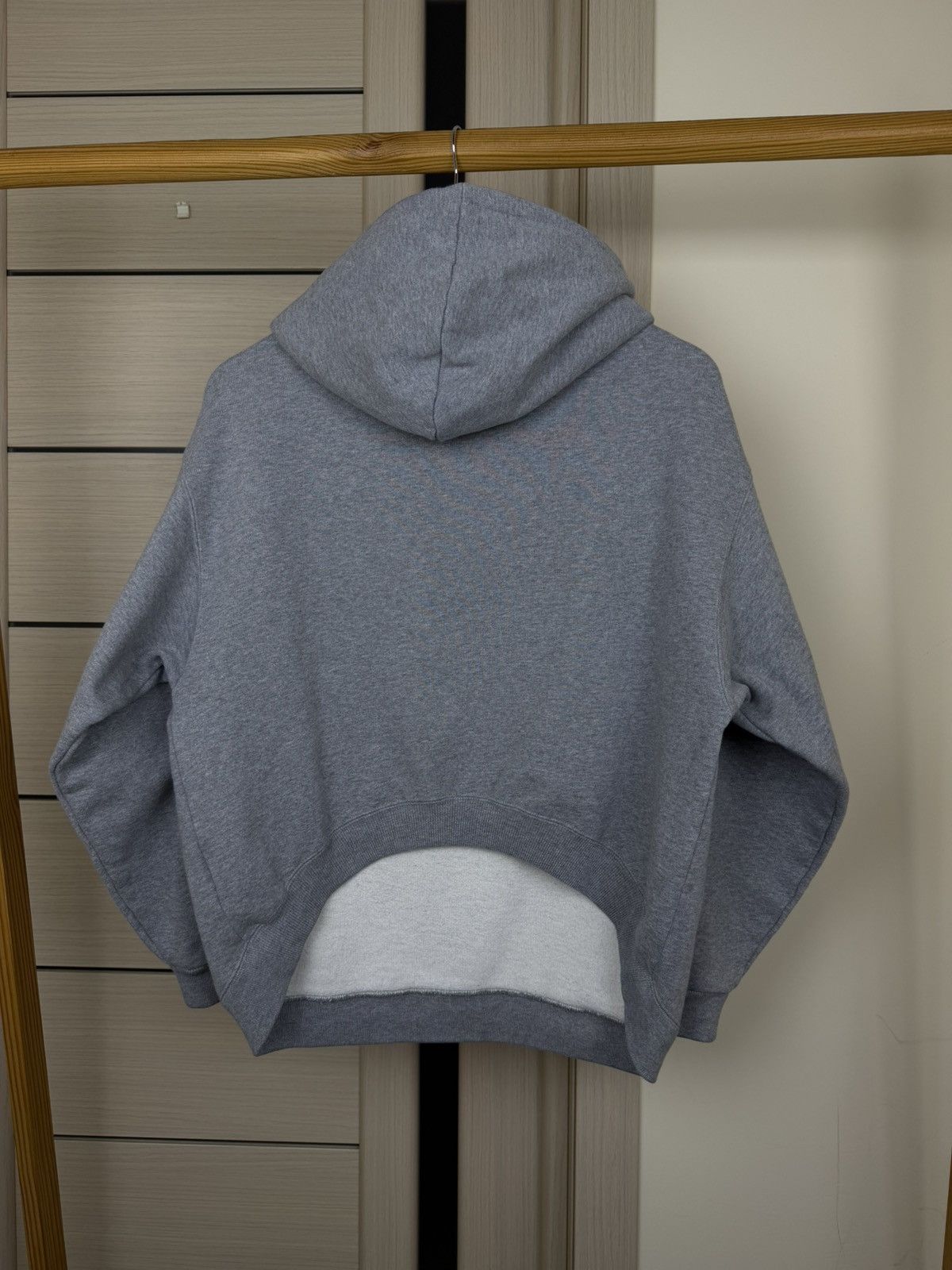 Balenciaga Balenciaga grey croped minimalist logo BB oversized hoodie Size XS / US 0-2 / IT 36-38 - 6 Thumbnail