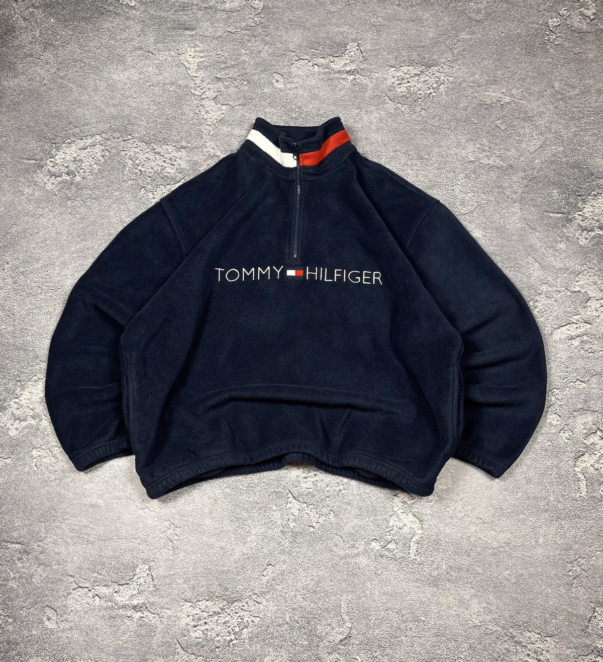 Tommy Hilfiger × Vintage Vintage Tommy Hilfiger Fleece Classic Oversized Size US L / EU 52-54 / 3 - 1 Thumbnail