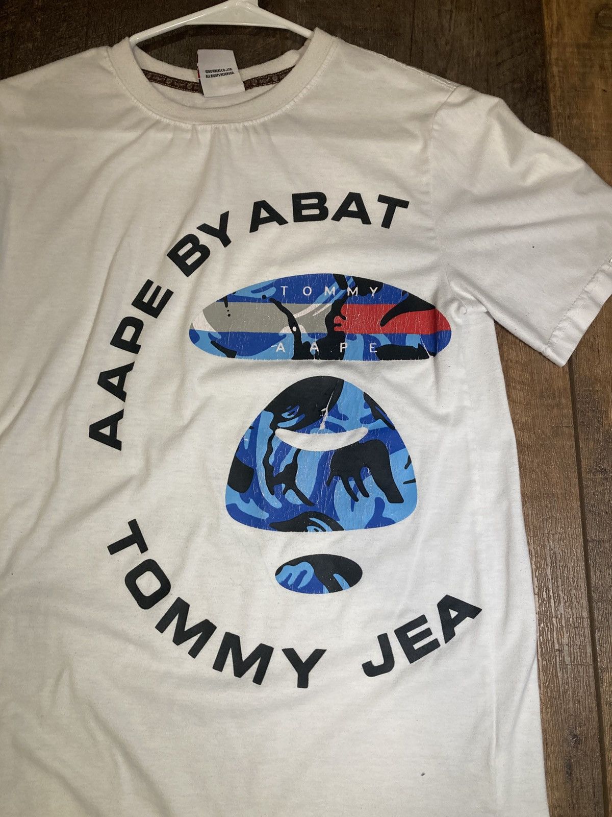 Aape × Tommy Hilfiger Aape x Tommy Hilfiger Jeans T-shirt Size US M / EU 48-50 / 2 - 2 Thumbnail