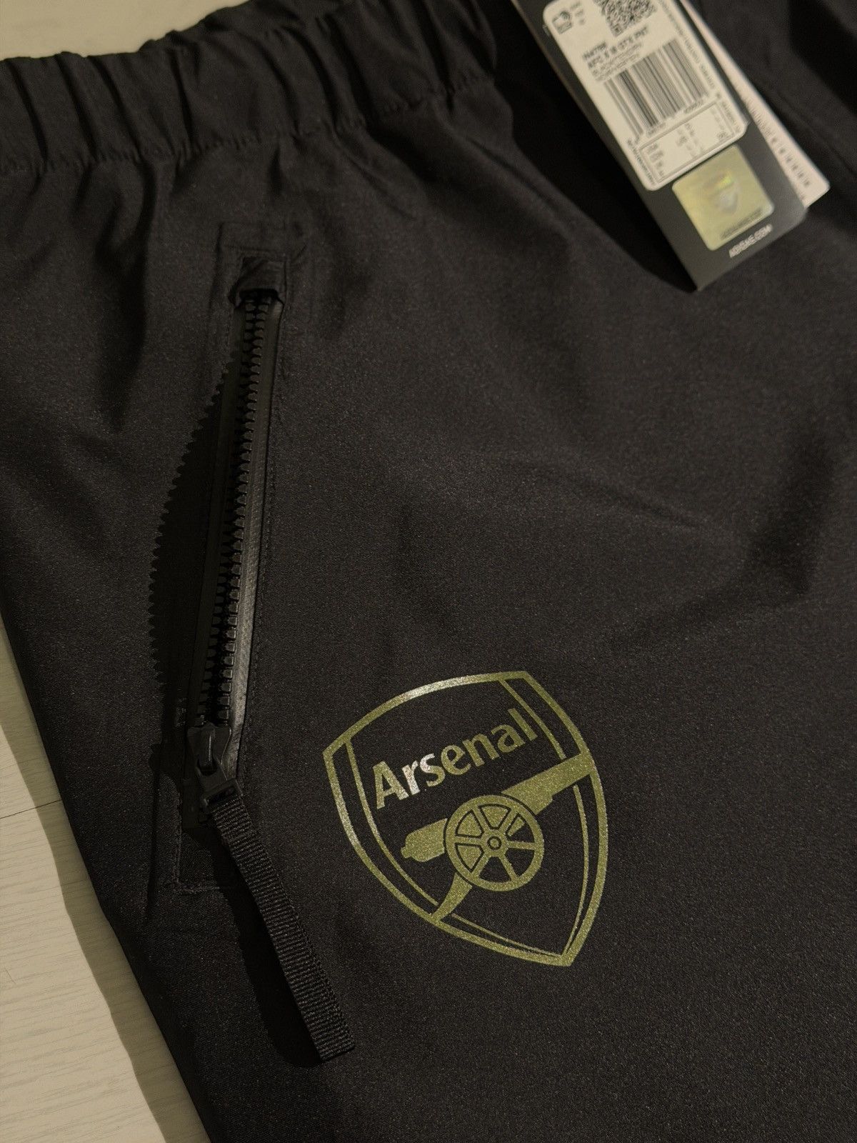 Adidas × Maharishi Adidas Arsenal x Maharishi Gore-Tex Pants BNWT Size L Size US 32 / EU 48 - 7 Thumbnail