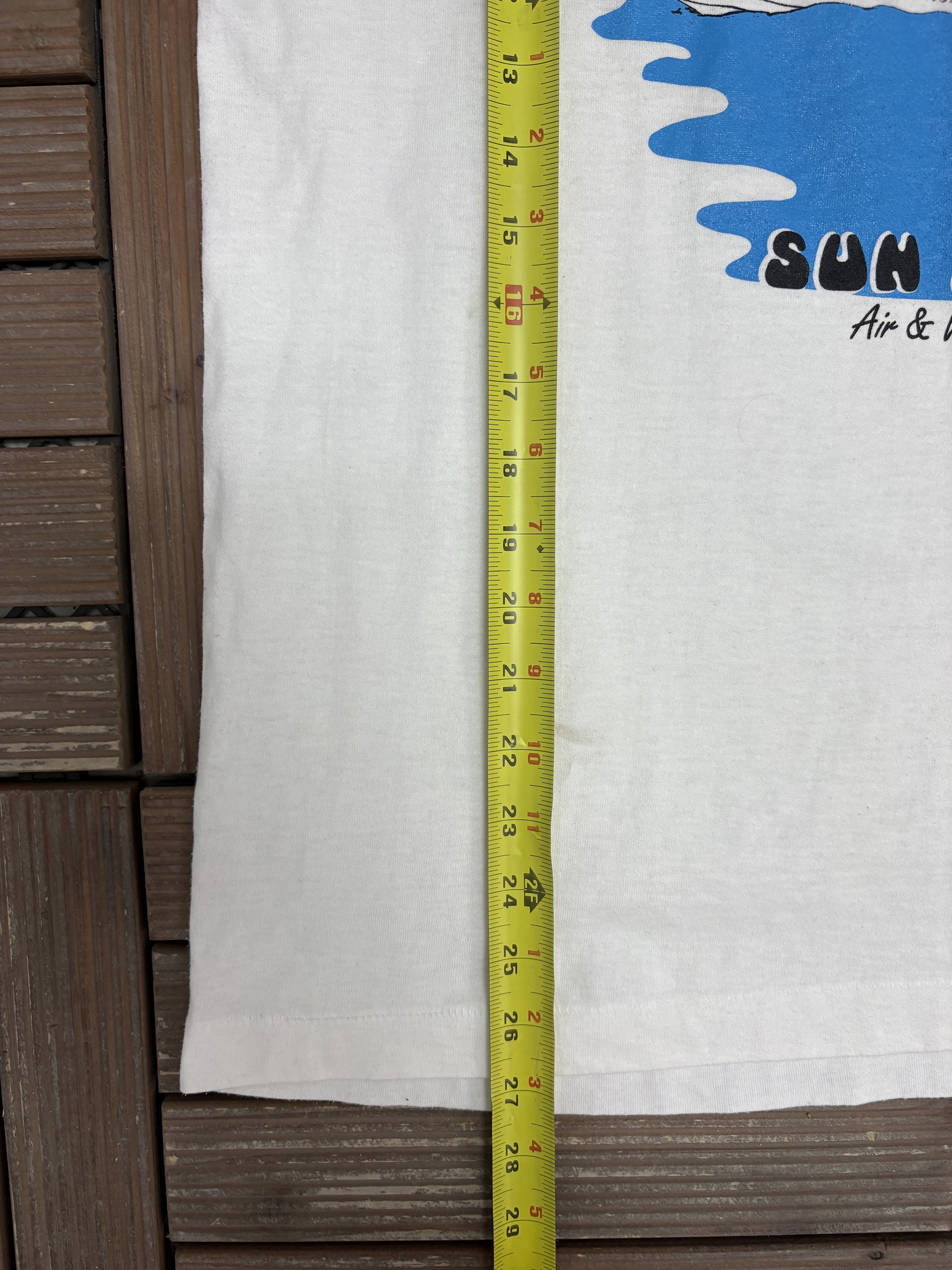 Vintage I Survived Parasailing & Jet Ski Vintage White Tee Size US L / EU 52-54 / 3 - 8 Thumbnail
