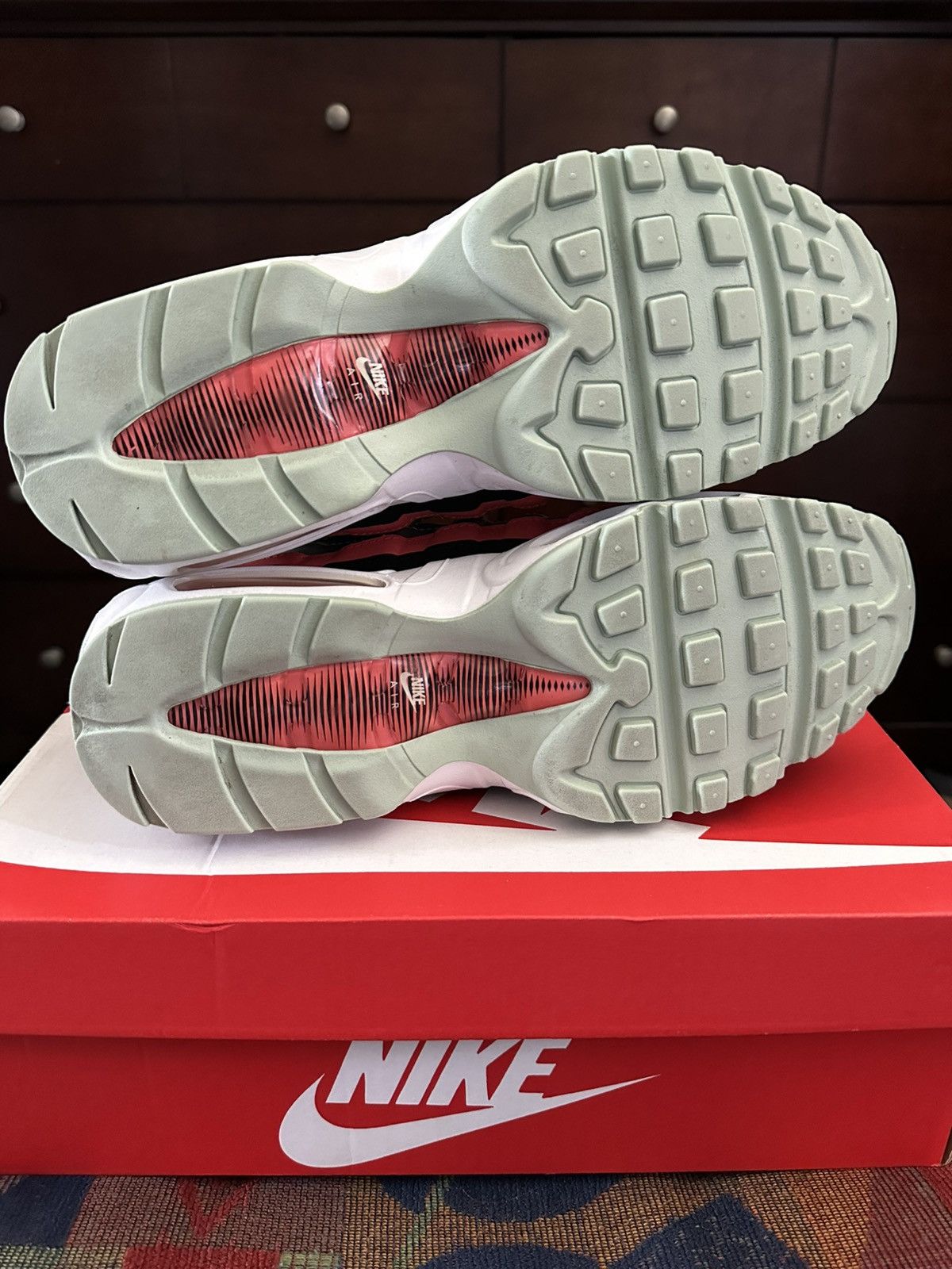 Nike Nike Air Max 95 Aliens White Black-Cerulean Size US 10 / EU 43 - 9 Thumbnail