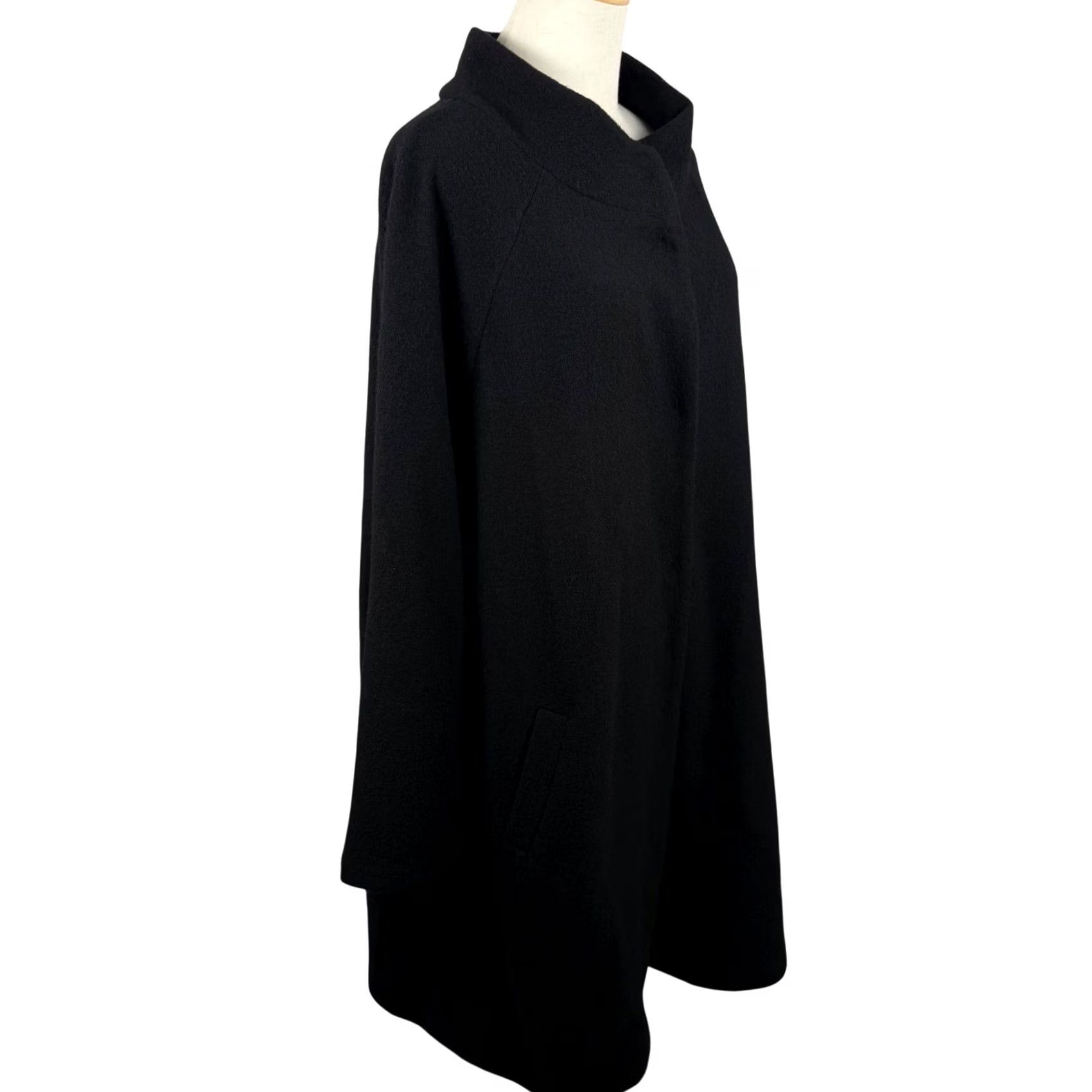 Cynthia Rowley Cynthia Rowley Wool Coat Black 2X Overcoat Veil Funnel Neck Hidden Button Minimalist EUC Womens Size XXL / US 16-18 / IT 52-54 - 4 Thumbnail