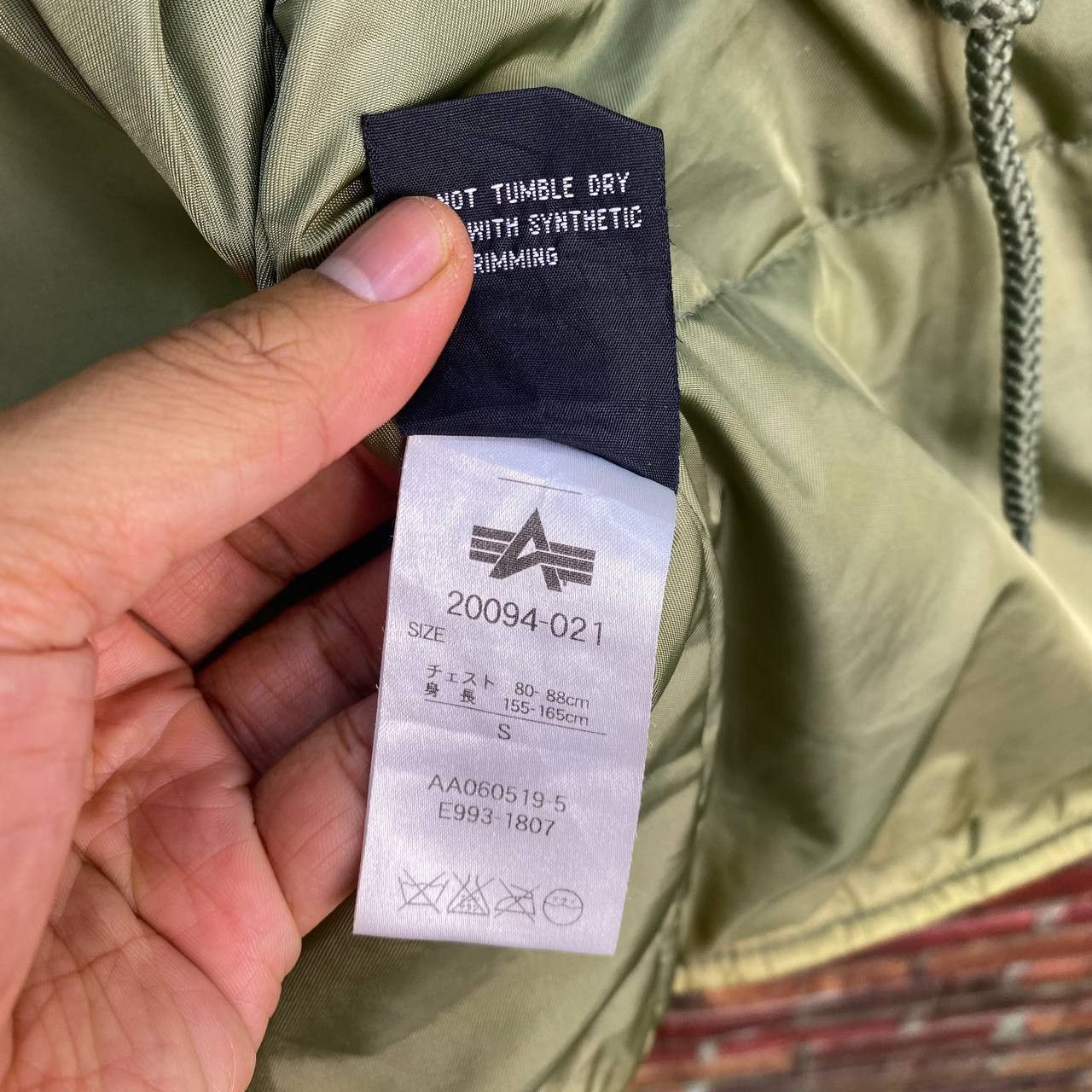 Alpha Industries × Vintage VINTAGE ALPHA INDUSTRIES SUNFADED HOODIE BOMBER MILITARY Size US S / EU 44-46 / 1 - 7 Thumbnail