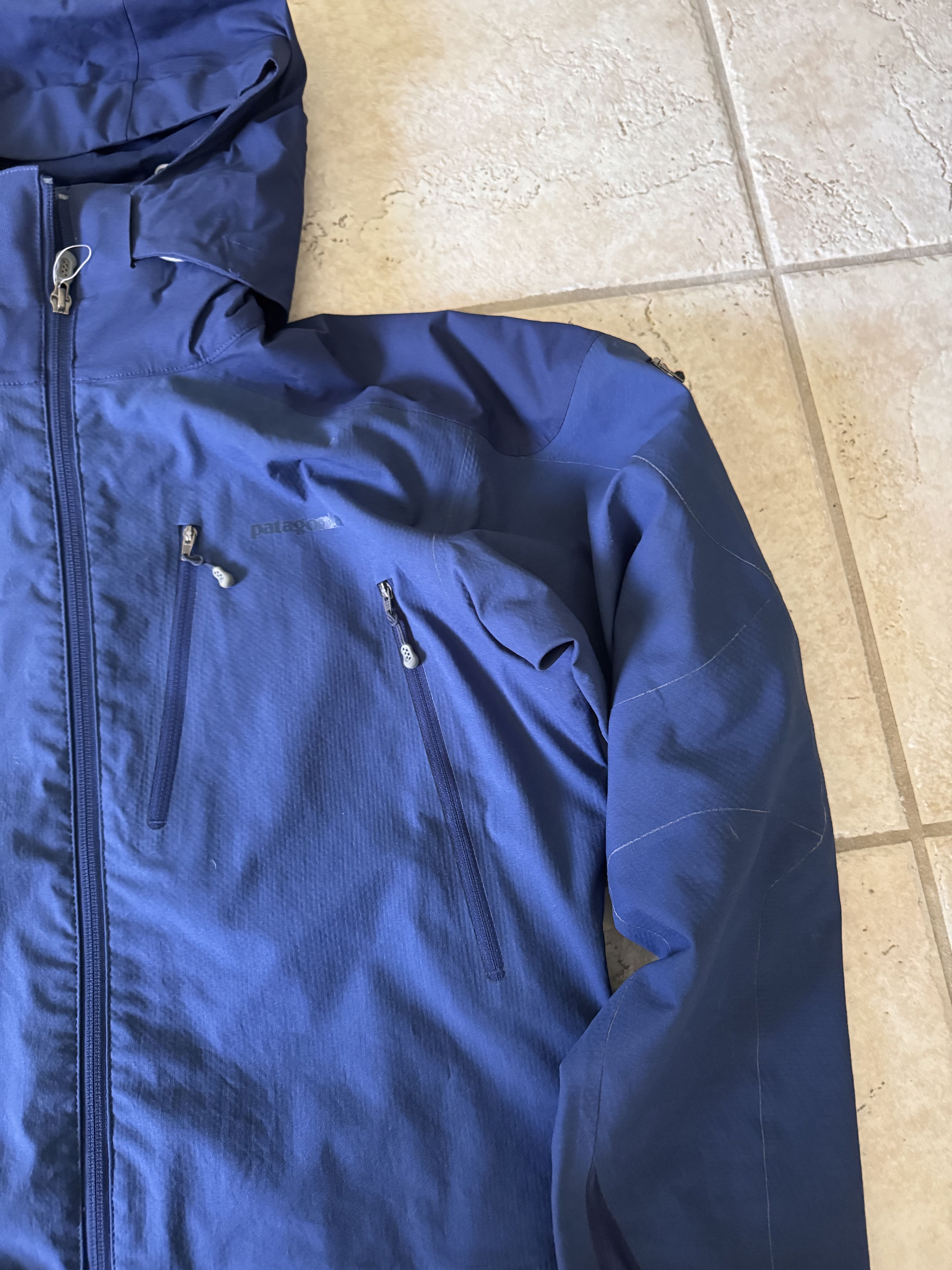 Patagonia Patagonia M's White Smoke Ski/Snowboard Jacket - Blue Size US S / EU 44-46 / 1 - 3 Thumbnail