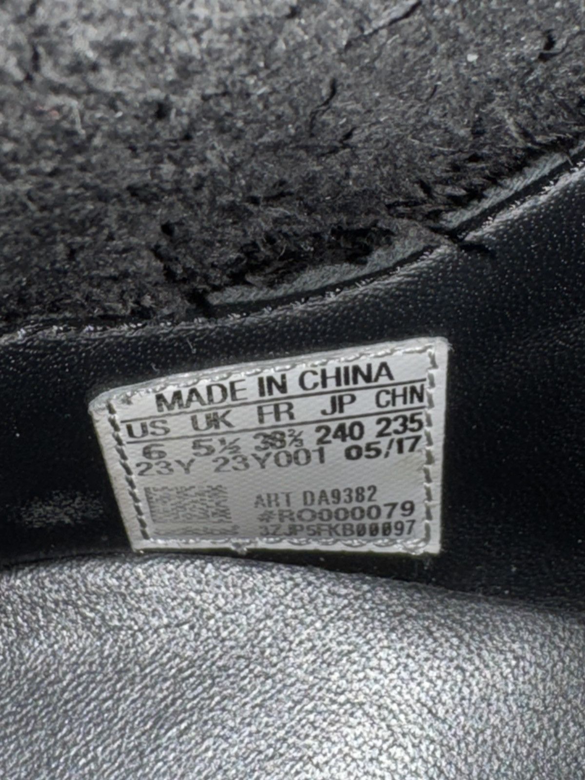 Adidas × Rick Owens Rick Owens x Adidas Runner Soft Leather Black Size US 6 / EU 39 - 8 Thumbnail