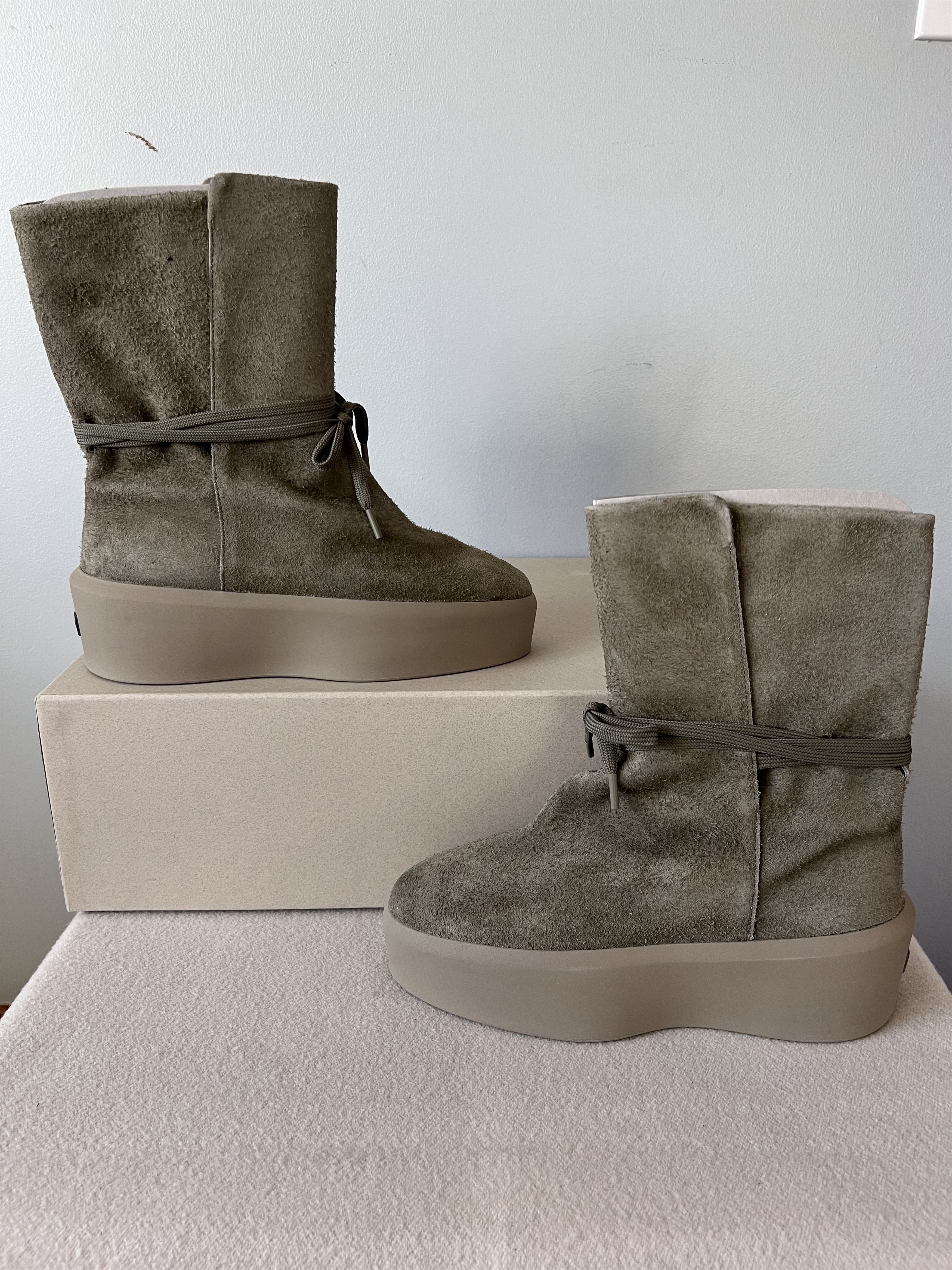 Fear of God Fear of God Native Boots in Wolf Grey Suede Size US 10 / EU 43 - 2 Thumbnail