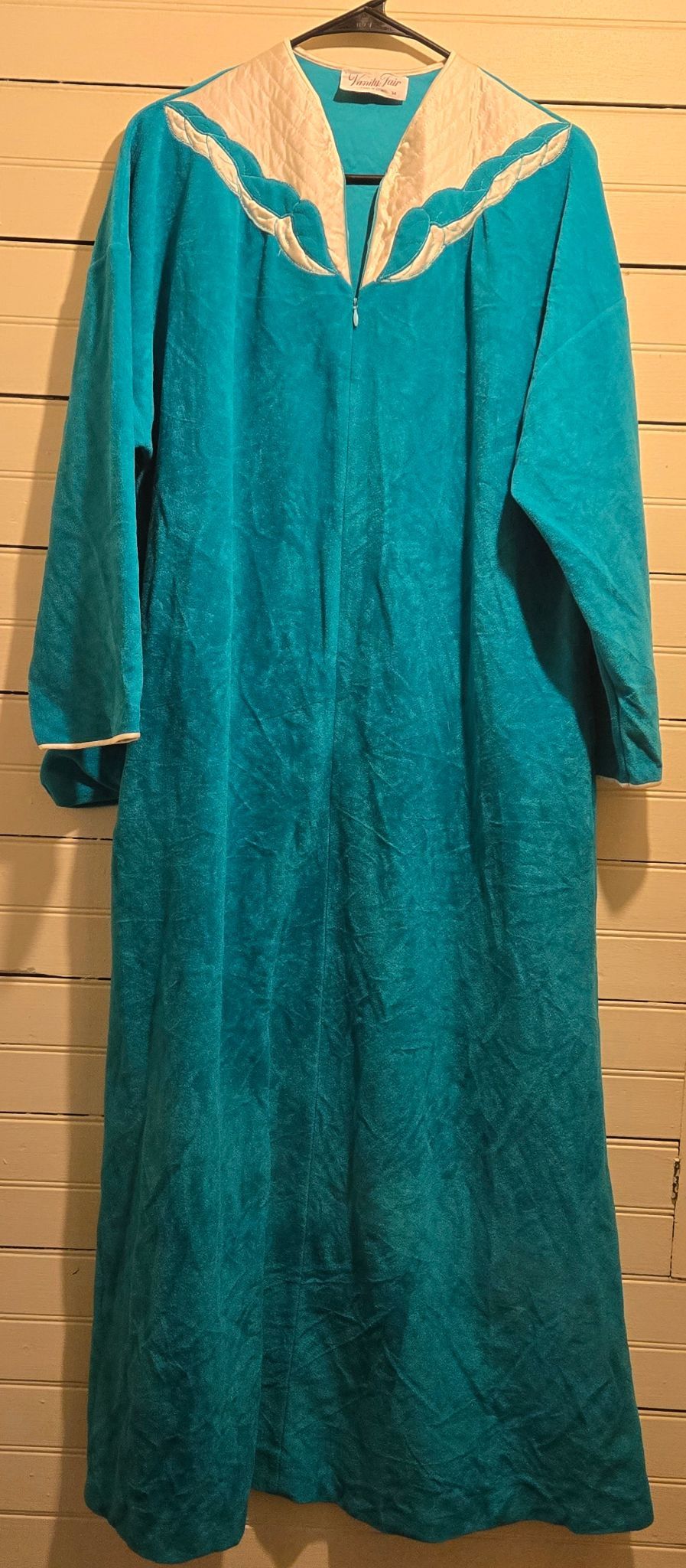 Other Vanity Fair Robe Womens M Teal Quilted Collar Zip Front Size M / US 6-8 / IT 42-44 - 1 Thumbnail