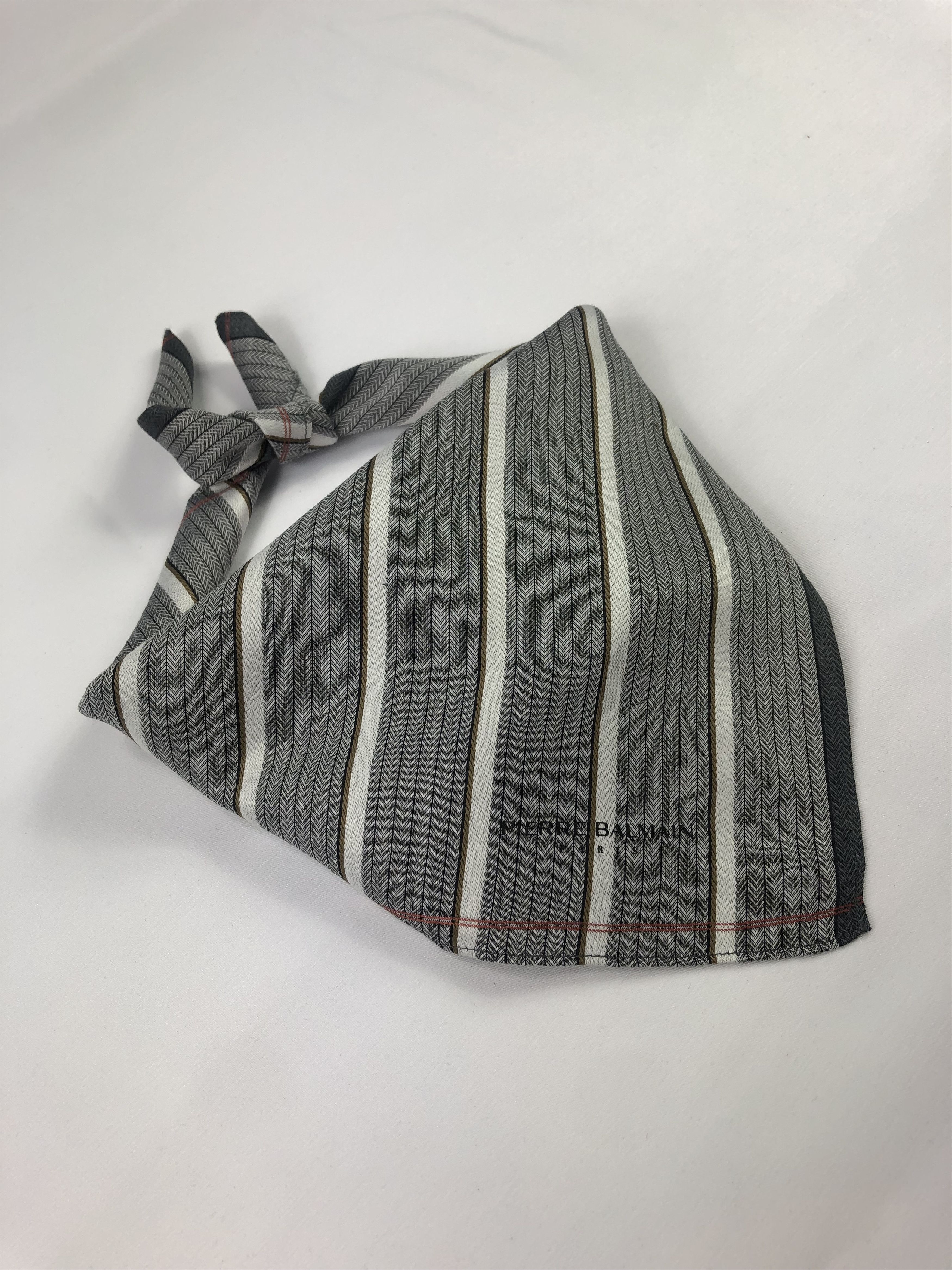 Pierre Balmain Pierre Balmain Handkerchief / Bandana / Neckerchief Size ONE SIZE - 1 Thumbnail