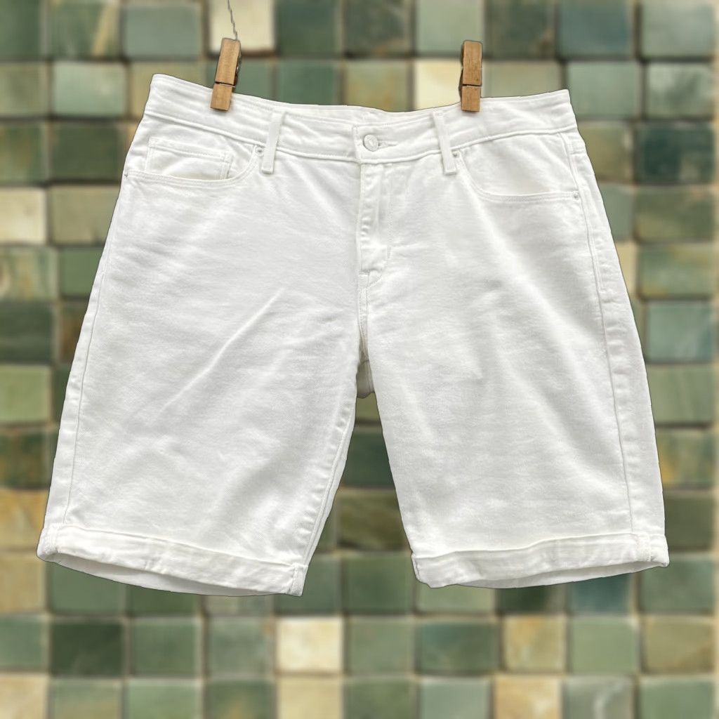 Levi's Levi's SilverTab Jean Shorts White Denim Zip 29 Adult High Rise 5-Pocket Women's 90s Grunge Modern Size 29" - 1 Thumbnail