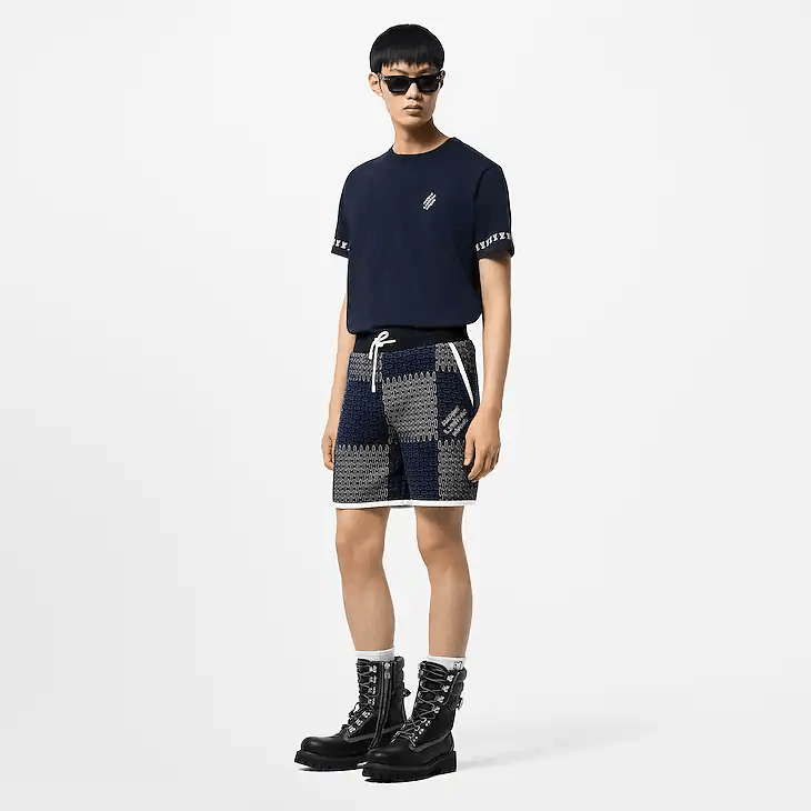 Louis Vuitton Signature Short-Sleeved Crewneck Size US M / EU 48-50 / 2 - 5 Thumbnail