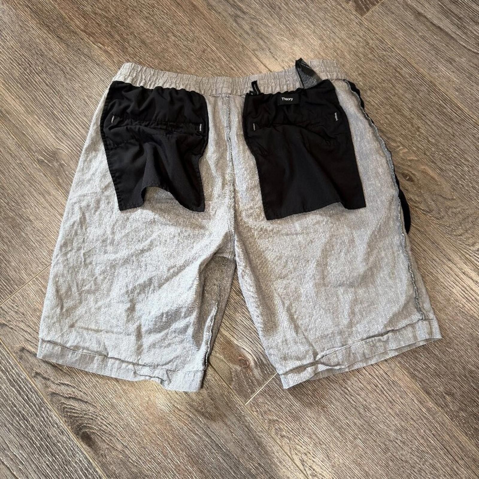 Theory Theory Men Shorts Light Gray Size Medium Premium Casual Size US 32 / EU 48 - 7 Thumbnail