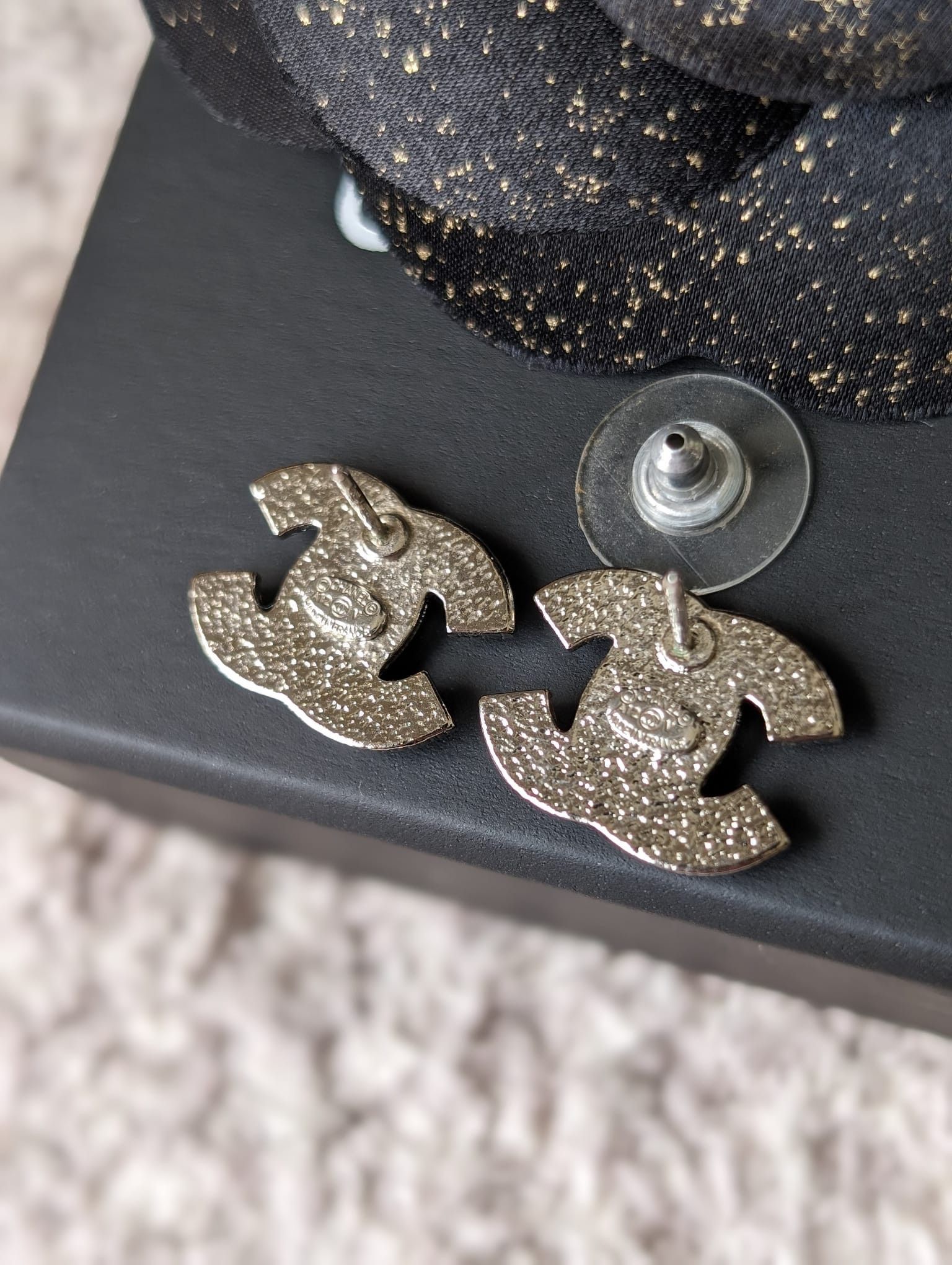 Chanel Chanel CC A12V Logo Classic Crystal SHW CocoMark Earring Box Size ONE SIZE - 11 Thumbnail