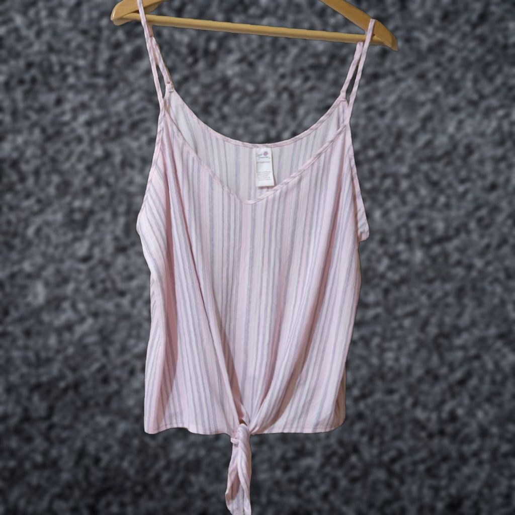 Vintage **Secret Treasures Pink Women's 2X Tank Shorts Lounge Pajama Set** User: **Secret Treasures Pink Women's 2X Tank & Shorts Lounge Set** Size 40" / US 18 - 1 Thumbnail