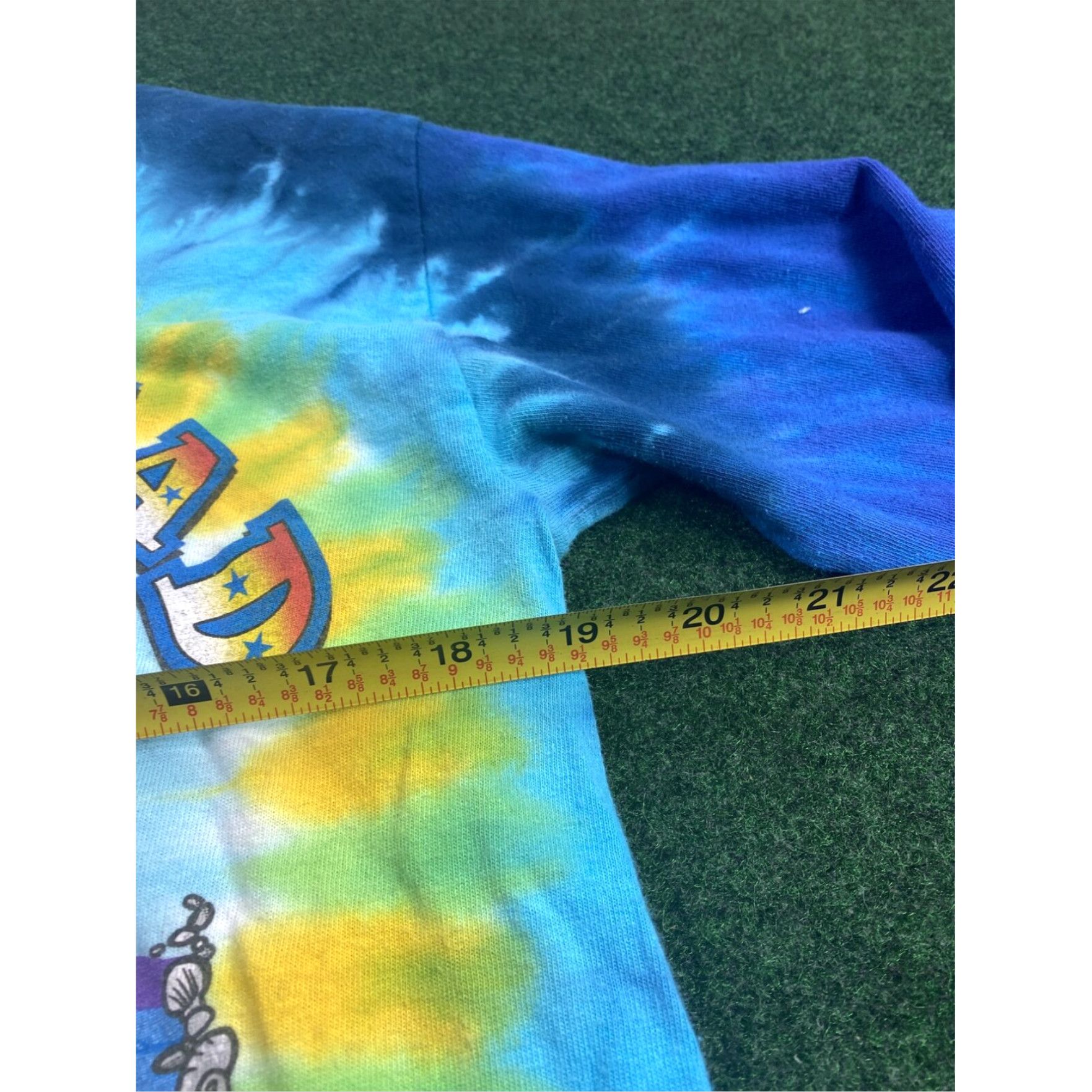 Liquid Blue 2001 Grateful Dead Tie Dye Liquid Blue Long Sleeve Shirt Summertime Bears Surf m Size US M / EU 48-50 / 2 - 4 Thumbnail