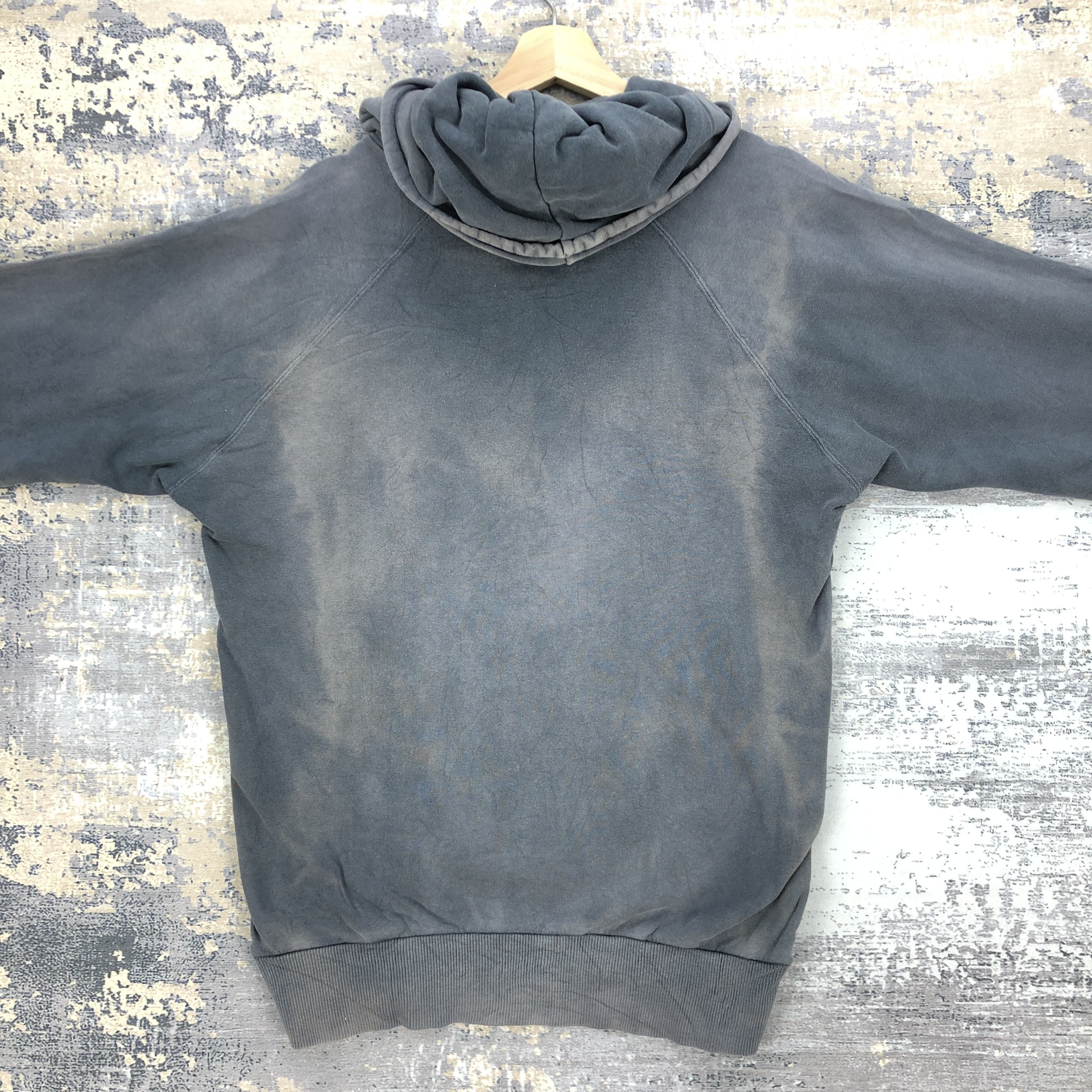 Japanese Brand × Vintage Vintage Japanese Sunfaded Sweater Hoodie Sweatshirt Hooded Size US M / EU 48-50 / 2 - 2 Thumbnail