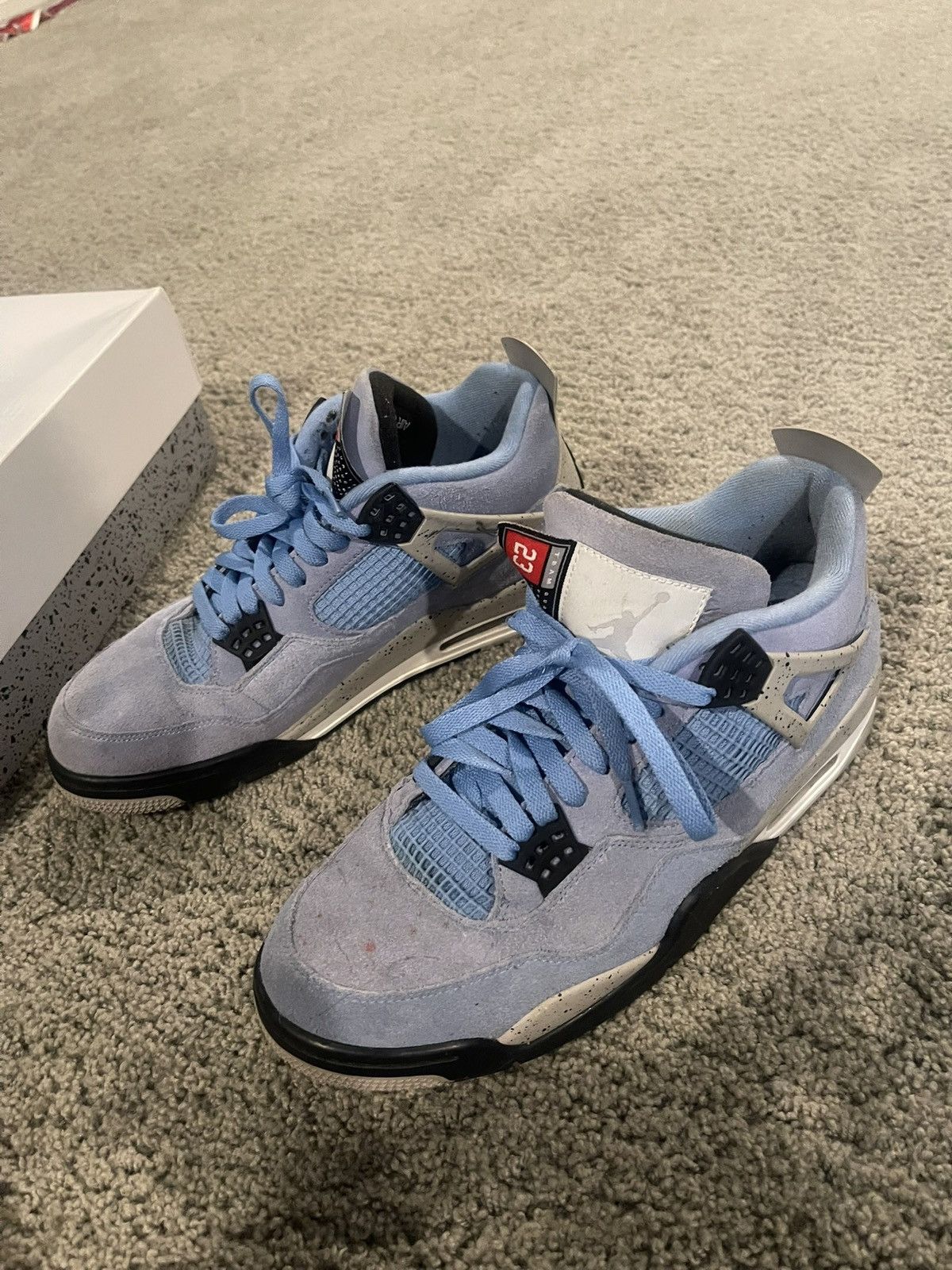 Jordan Brand Jordan 4 university blues 10.5 Size US 10.5 / EU 43-44 - 2 Thumbnail