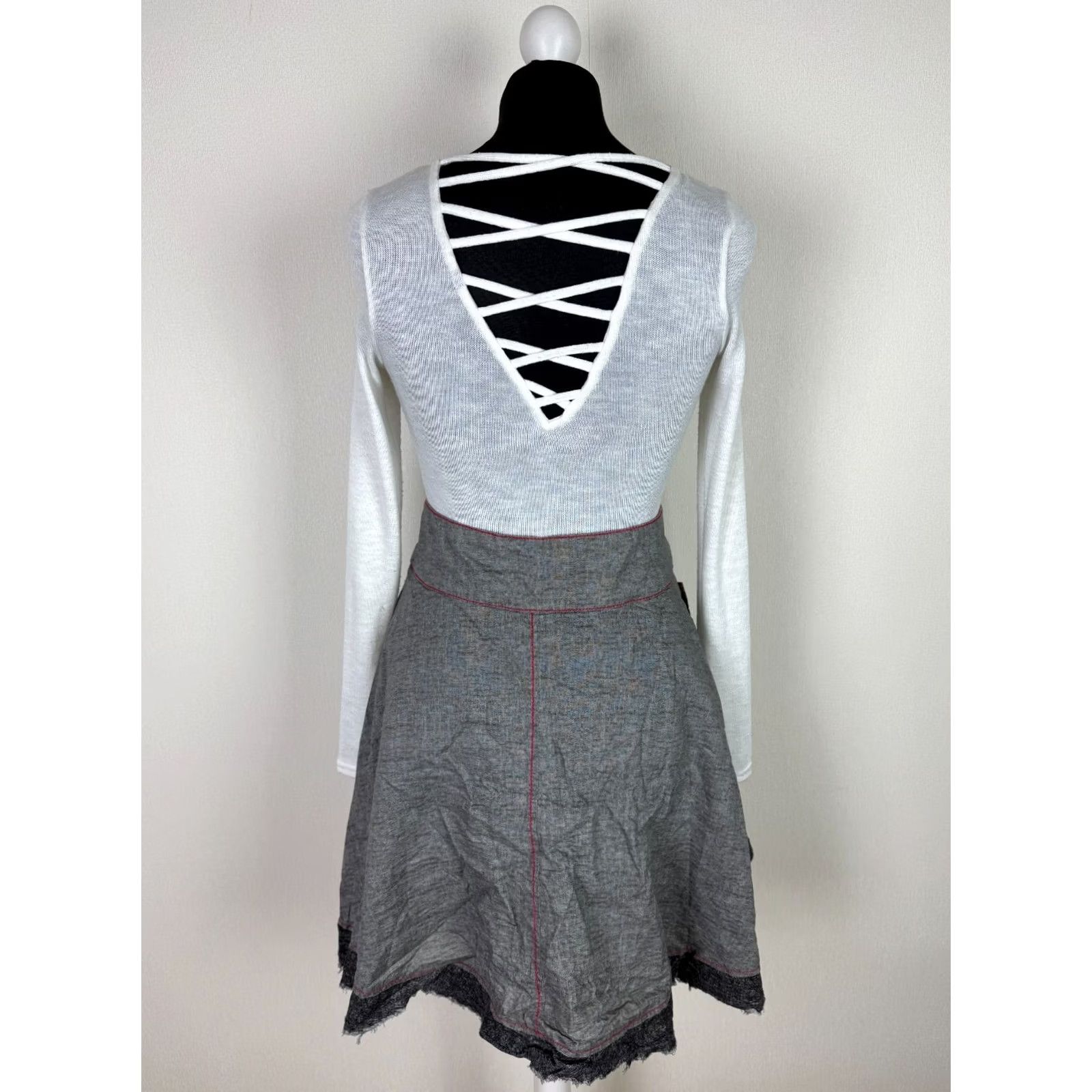 Desigual Desigual Skirt Women's Grey Size 40 Knee Length Cotton Skirt Desigual Shorthand 30F2752 Womens Grey Skirt Size 40 Size 27" / US 4 / IT 40 - 4 Thumbnail