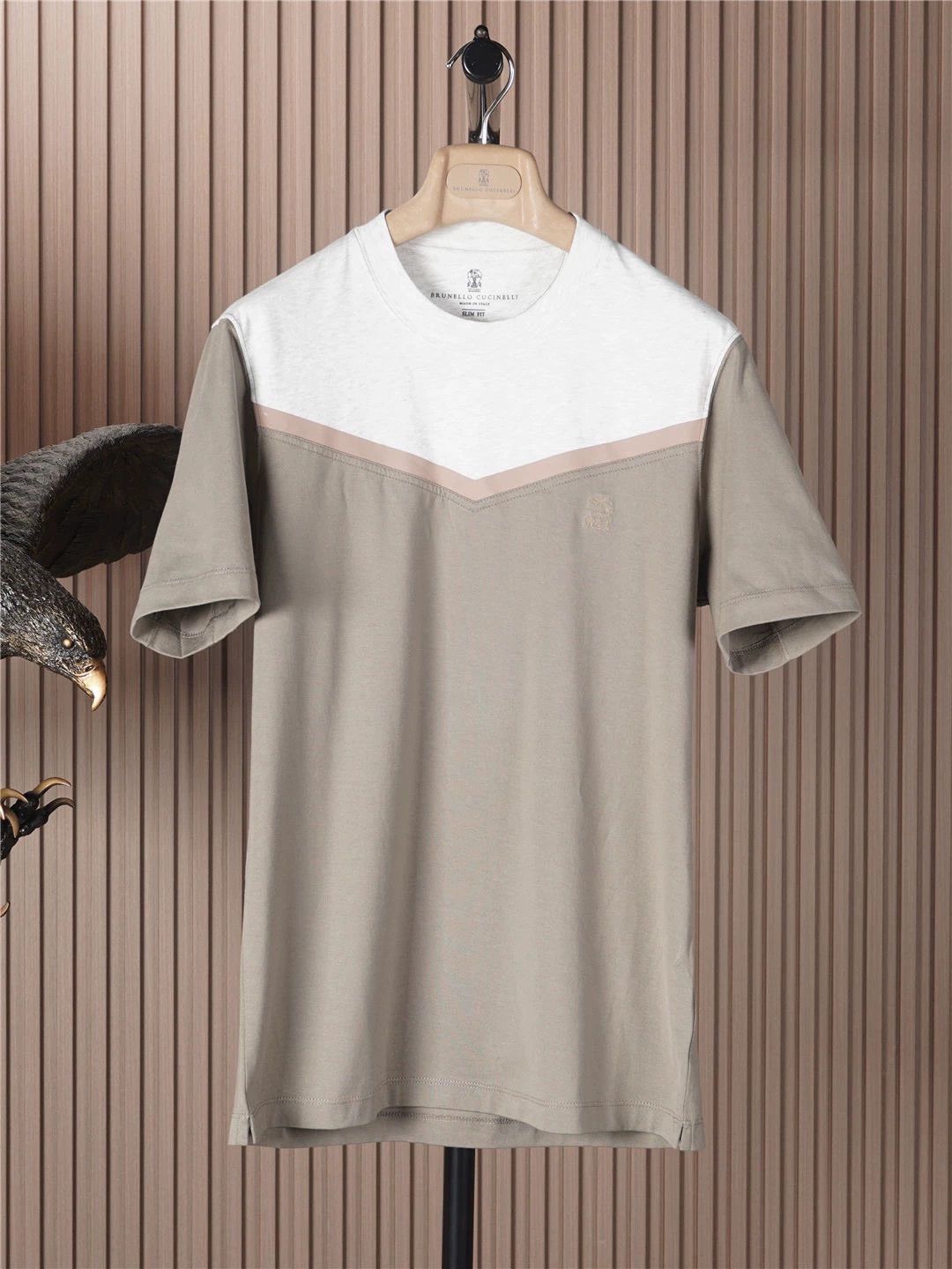 Brunello Cucinelli Brunello Cucinelli Men's Short Sleeve T-Shirt - dmc Size US S / EU 44-46 / 1 - 1 Thumbnail