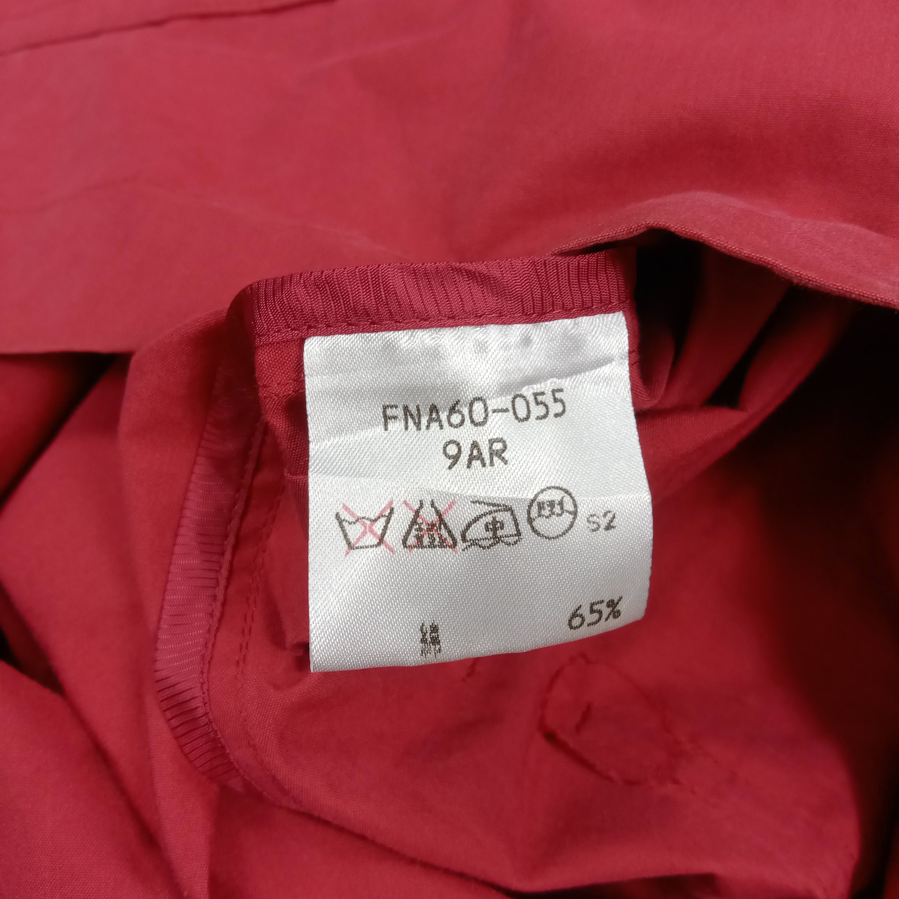 Burberry Burberrys' Lightweight Red Anorak Retro Jacket C274N5 Size US L / EU 52-54 / 3 - 10 Thumbnail