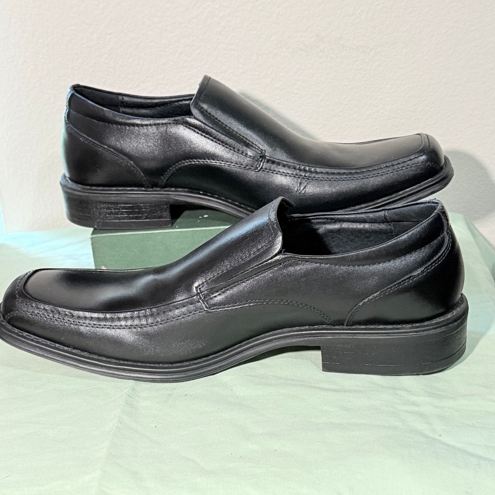 G.H. Bass & Co. G H Bass & Co Alberta black leather loafers. Men’s 11.5 D Size US 11.5 / EU 44-45 - 4 Thumbnail