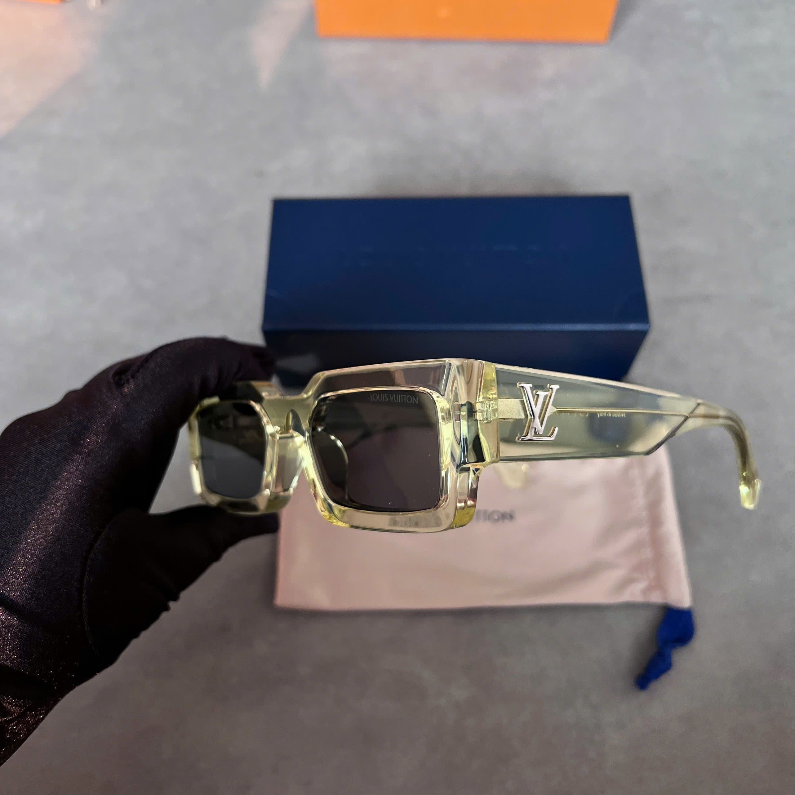 Louis Vuitton LOUIS VUITTON CLASH LOW SQUARE SUNGLASSES Size ONE SIZE - 4 Thumbnail
