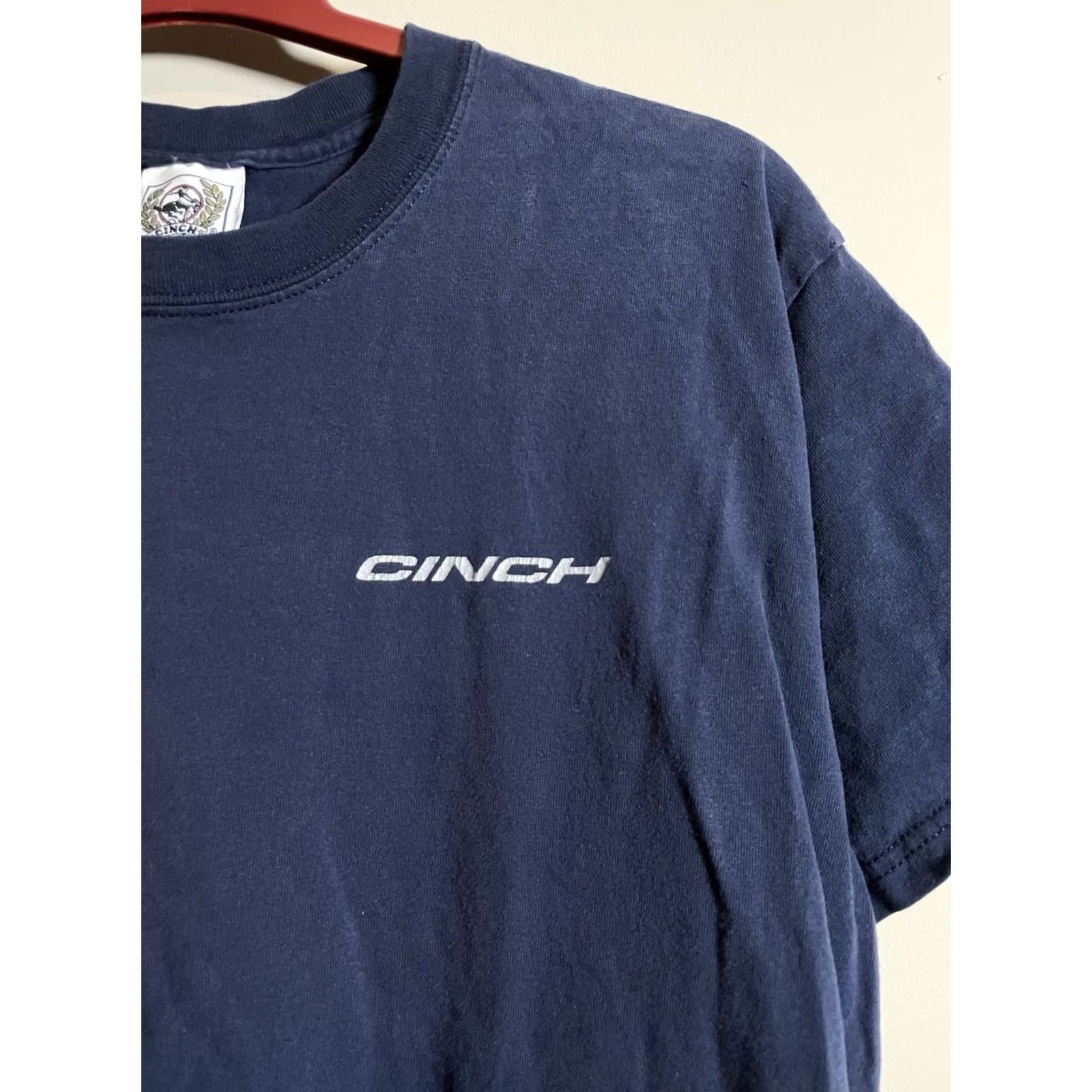 Vintage Cinch Logo Crew Neck T Shirt Short Sleeve Sunset Blue L Men's Shirt Graphic Print Vintage: No, 21" Pit to Pit, 28" Length, Easy Care, USA Theme Size US L / EU 52-54 / 3 - 4 Thumbnail