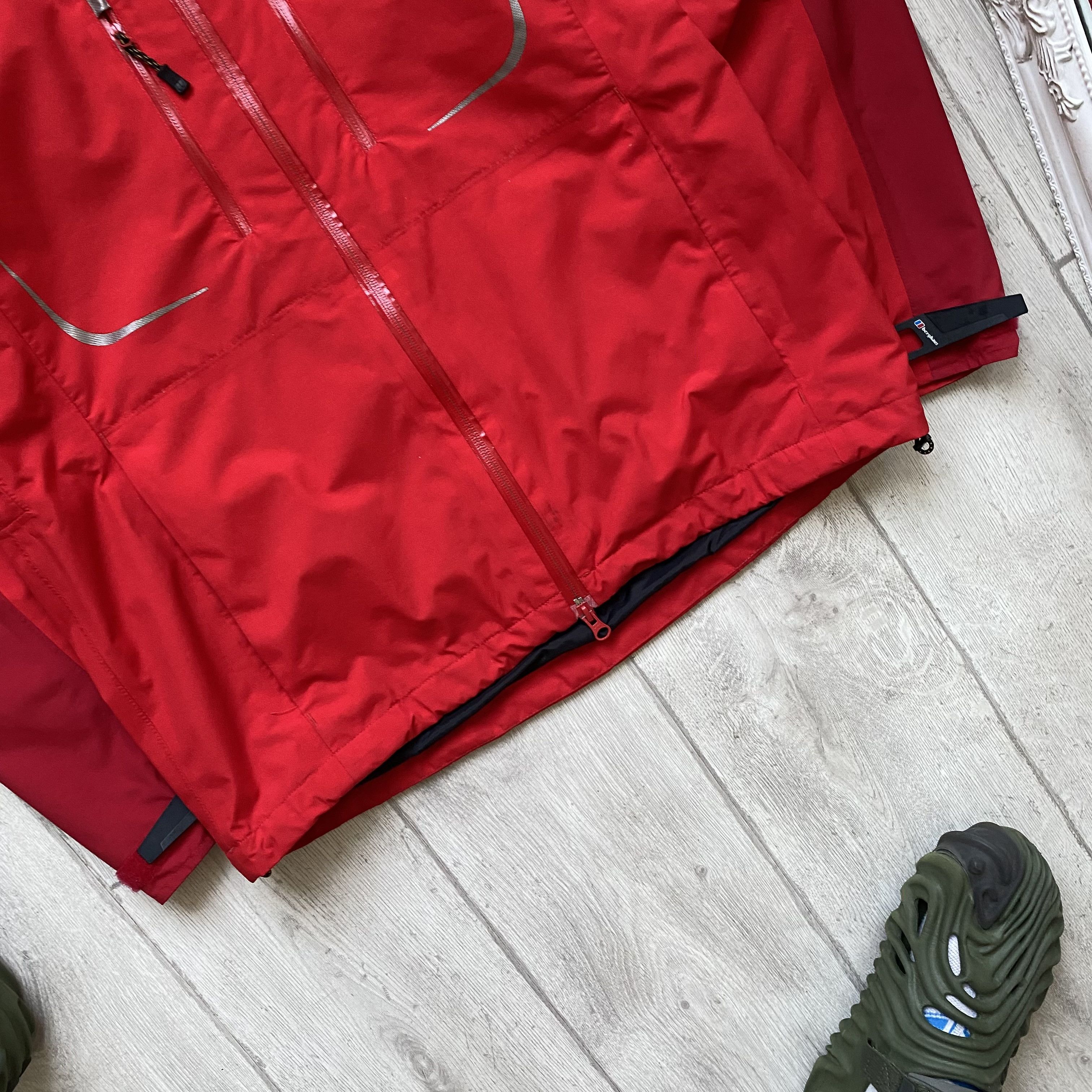 Berghaus Gorpcore Berghaus Gore-Tex fabric jacket Mera peak Size US M / EU 48-50 / 2 - 3 Thumbnail