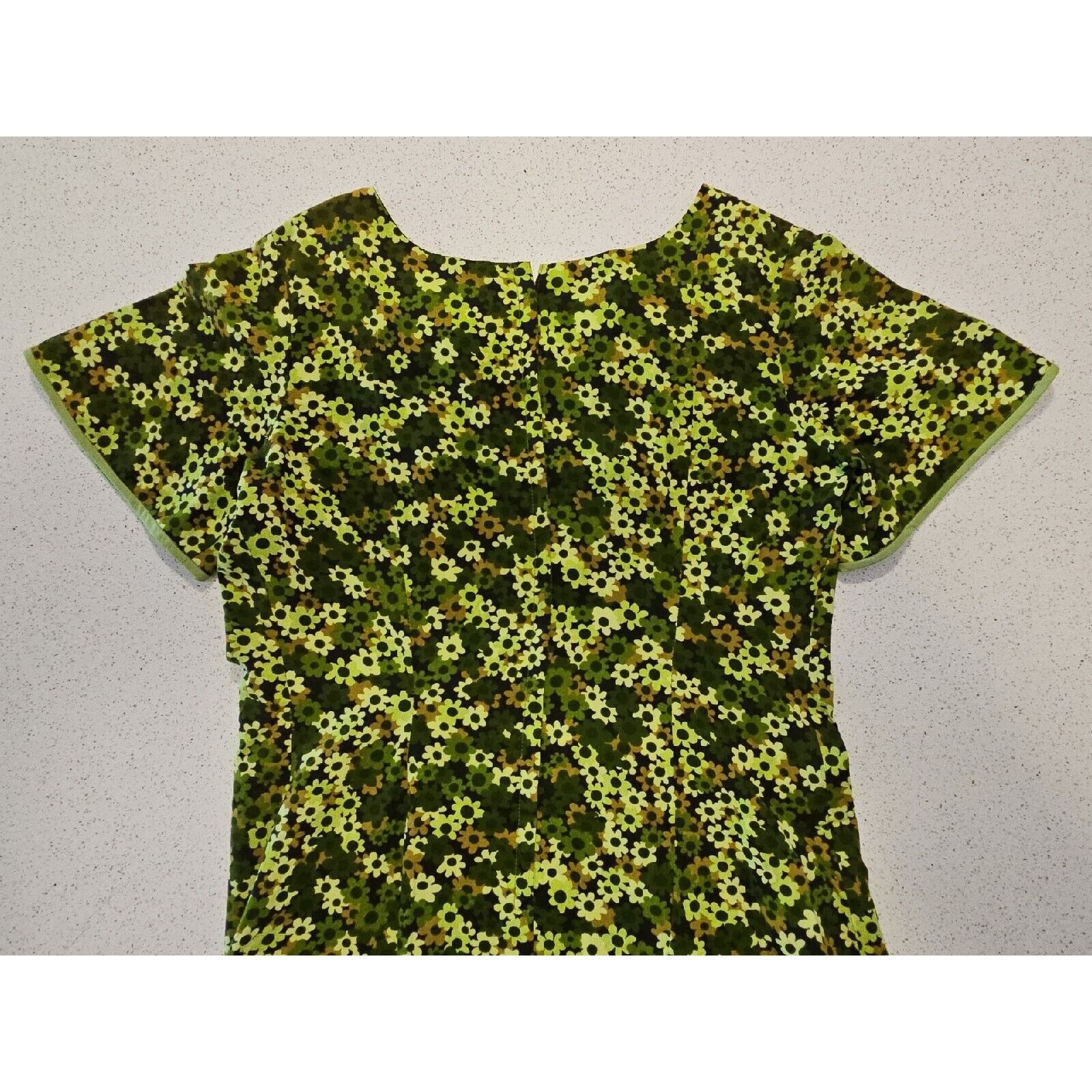 Vintage Vintage Dianes Honolulu Hawaiian Dress Sz S Green Flower Pow Size S / US 4 / IT 40 - 15 Thumbnail