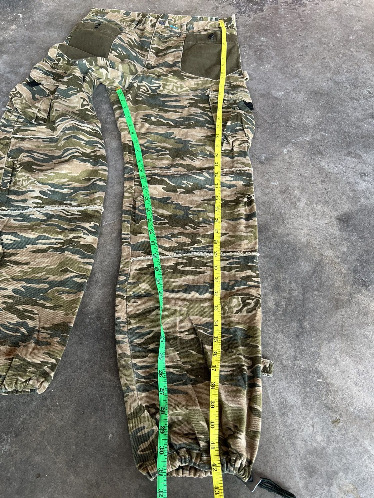 If Six Was Nine × PPFM PPFM TIGER STRIPE CAMO CARGO PANTS VERY RARE Size US 31 - 13 Thumbnail