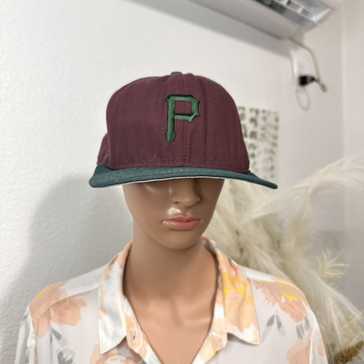 New Era Vintage 70/80s Pirates Sports Cap Size ONE SIZE - 1 Thumbnail