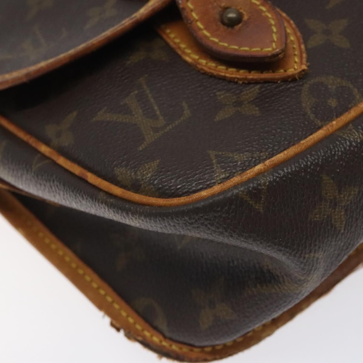 Louis Vuitton LOUIS VUITTON Monogram Givesier MM Shoulder Bag M42247 Size ONE SIZE - 16 Thumbnail